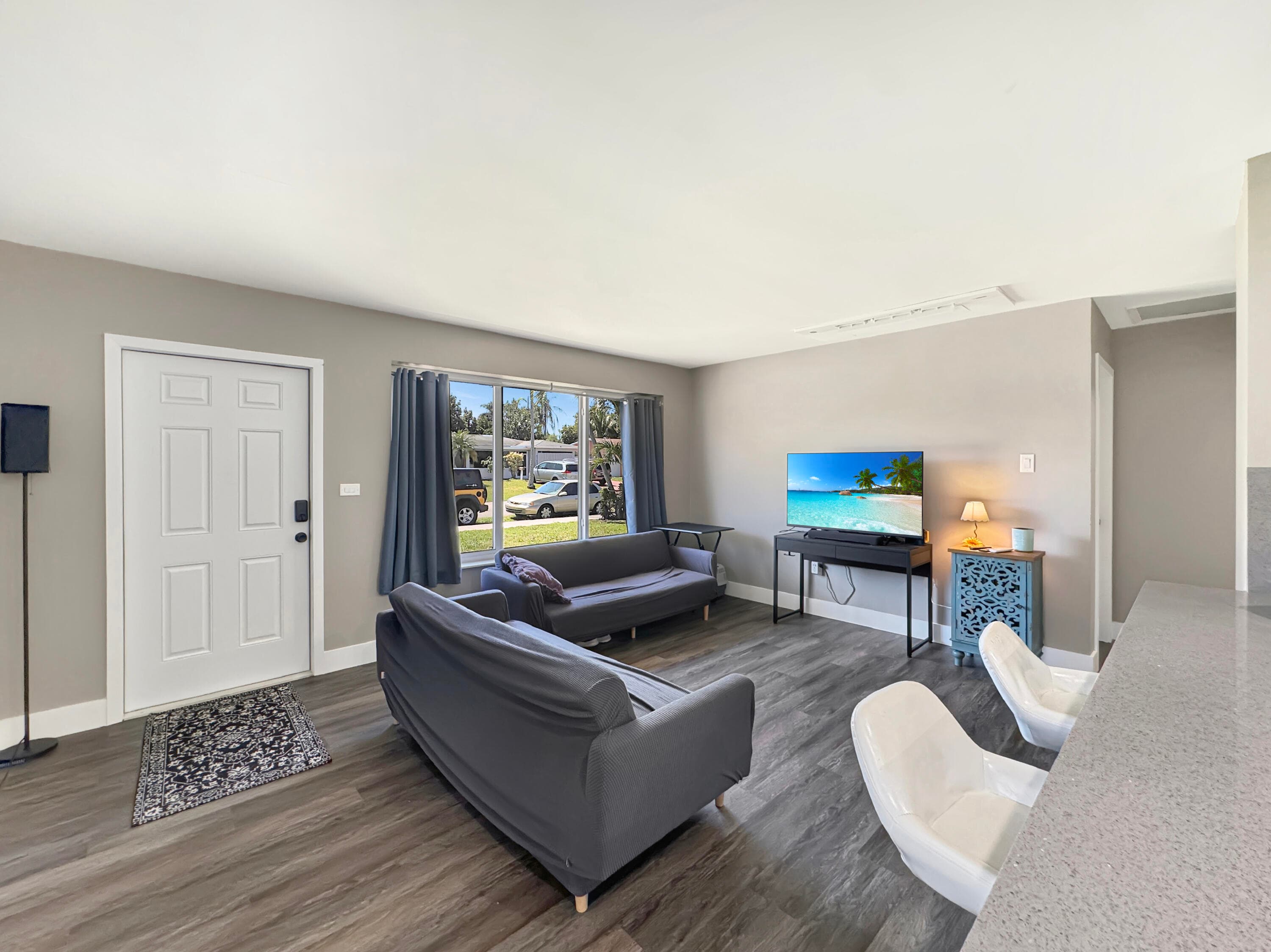 6751 Cody Street, Hollywood, FL 33024 — photo 11 of 32