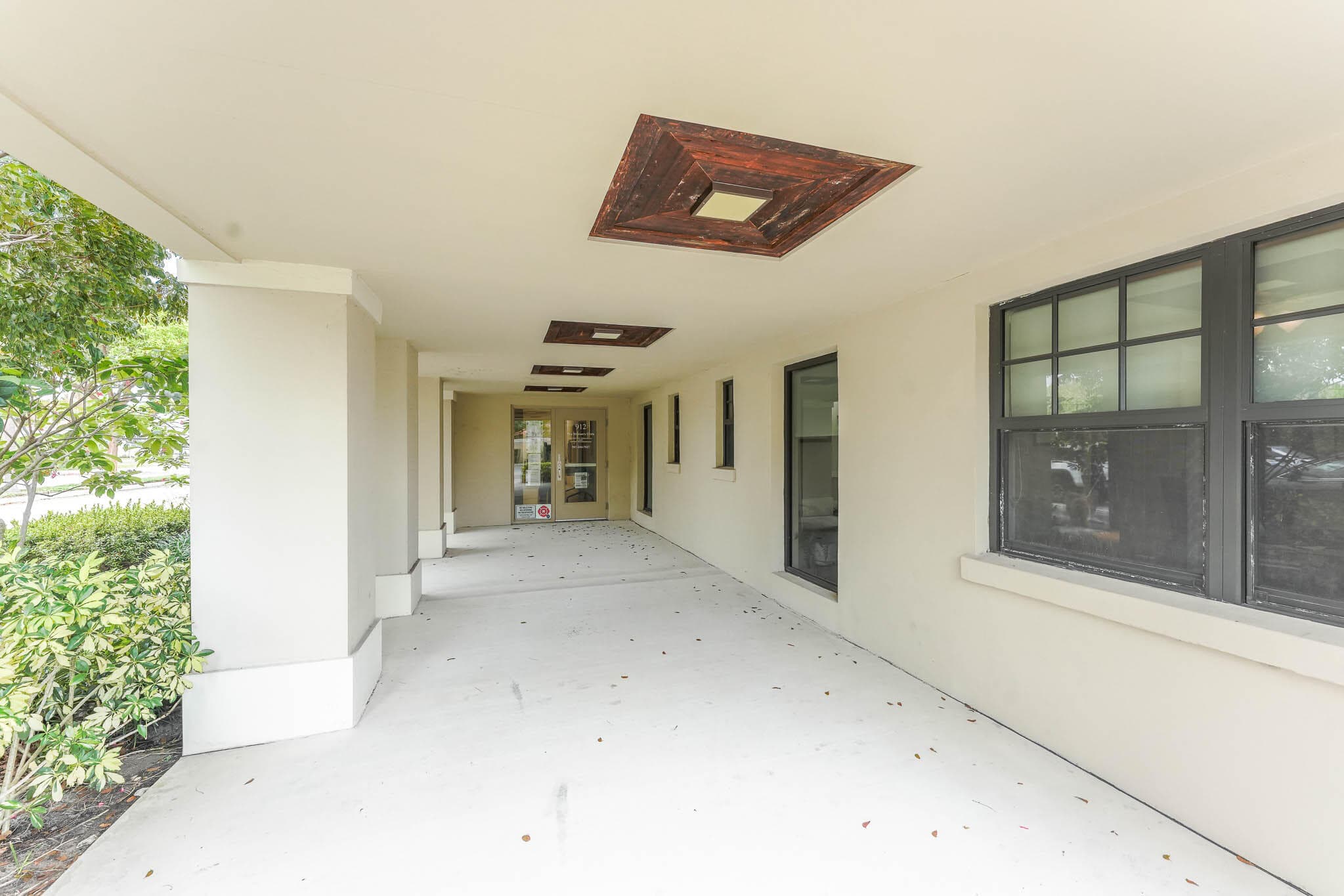 912 SE 4th Street, Boynton Beach, FL — photo 2 of 42