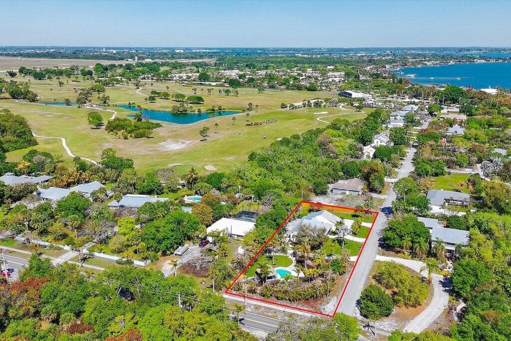 2366 SE Country Club Lane, Stuart, FL 34996 — photo 9 of 53
