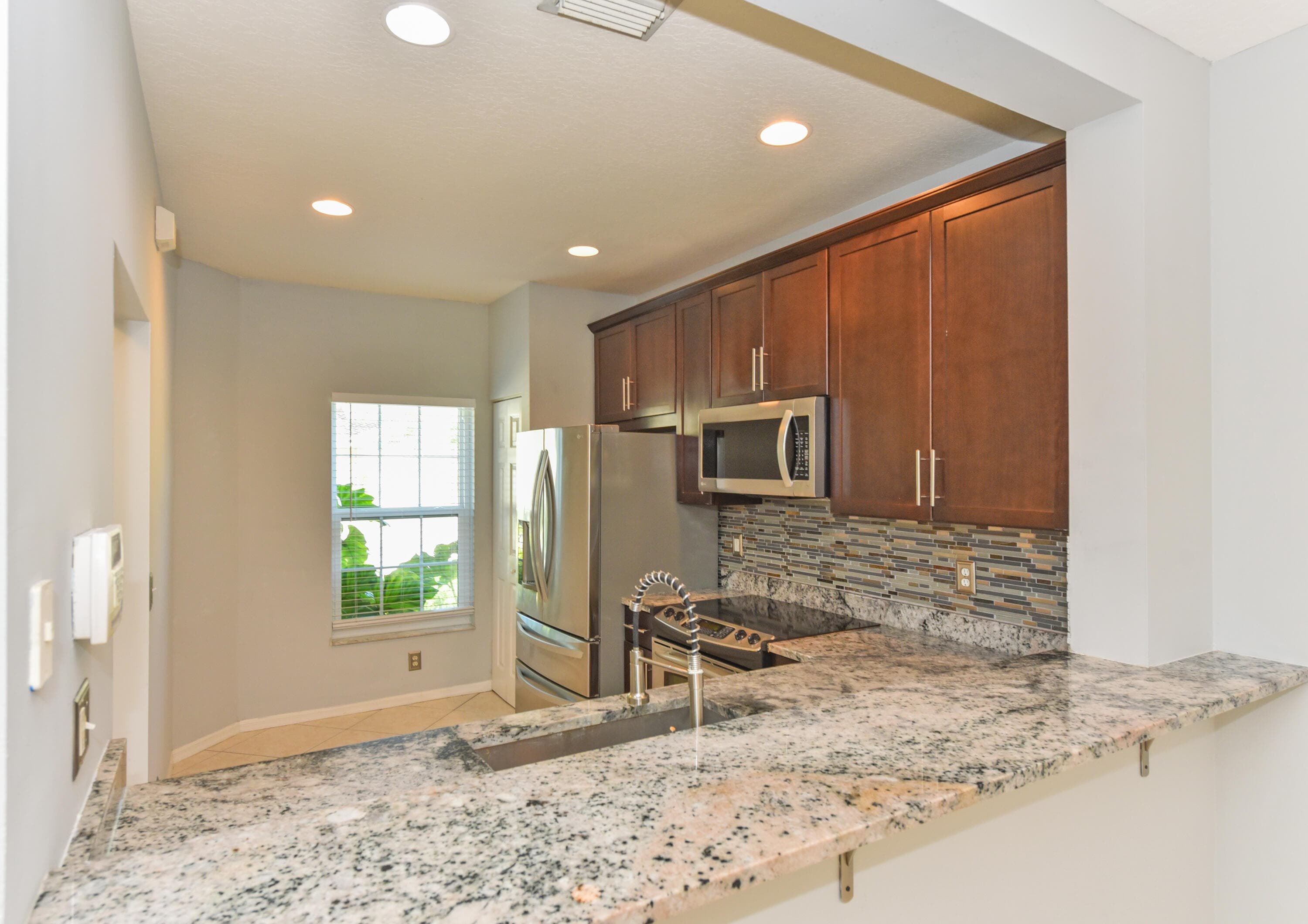 6437 Park Lake Circle, Boynton Beach, FL 33437 — photo 7 of 35