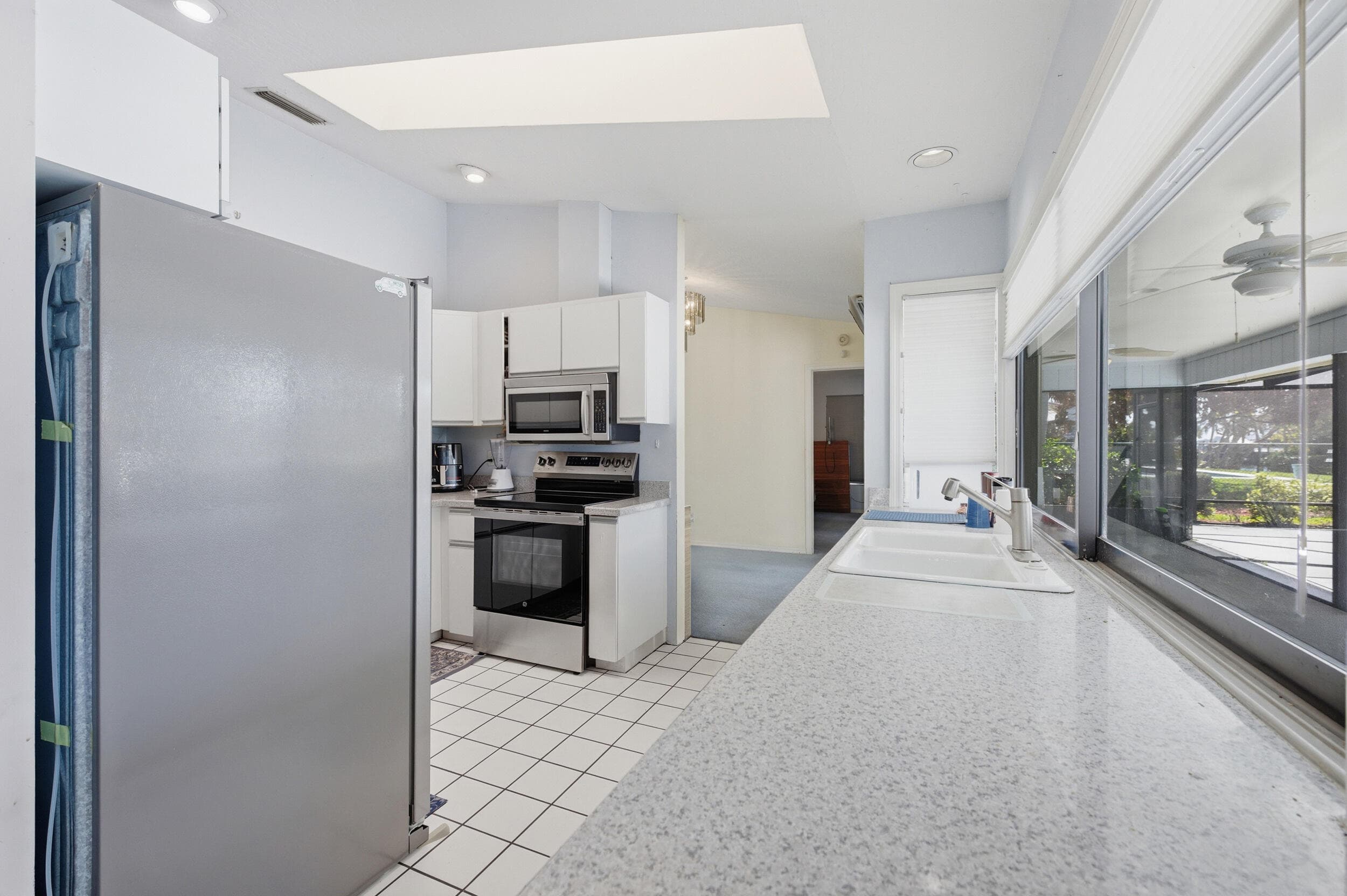 433 SE 12th St Street SE, Vero Beach, FL 32962 — photo 24 of 39