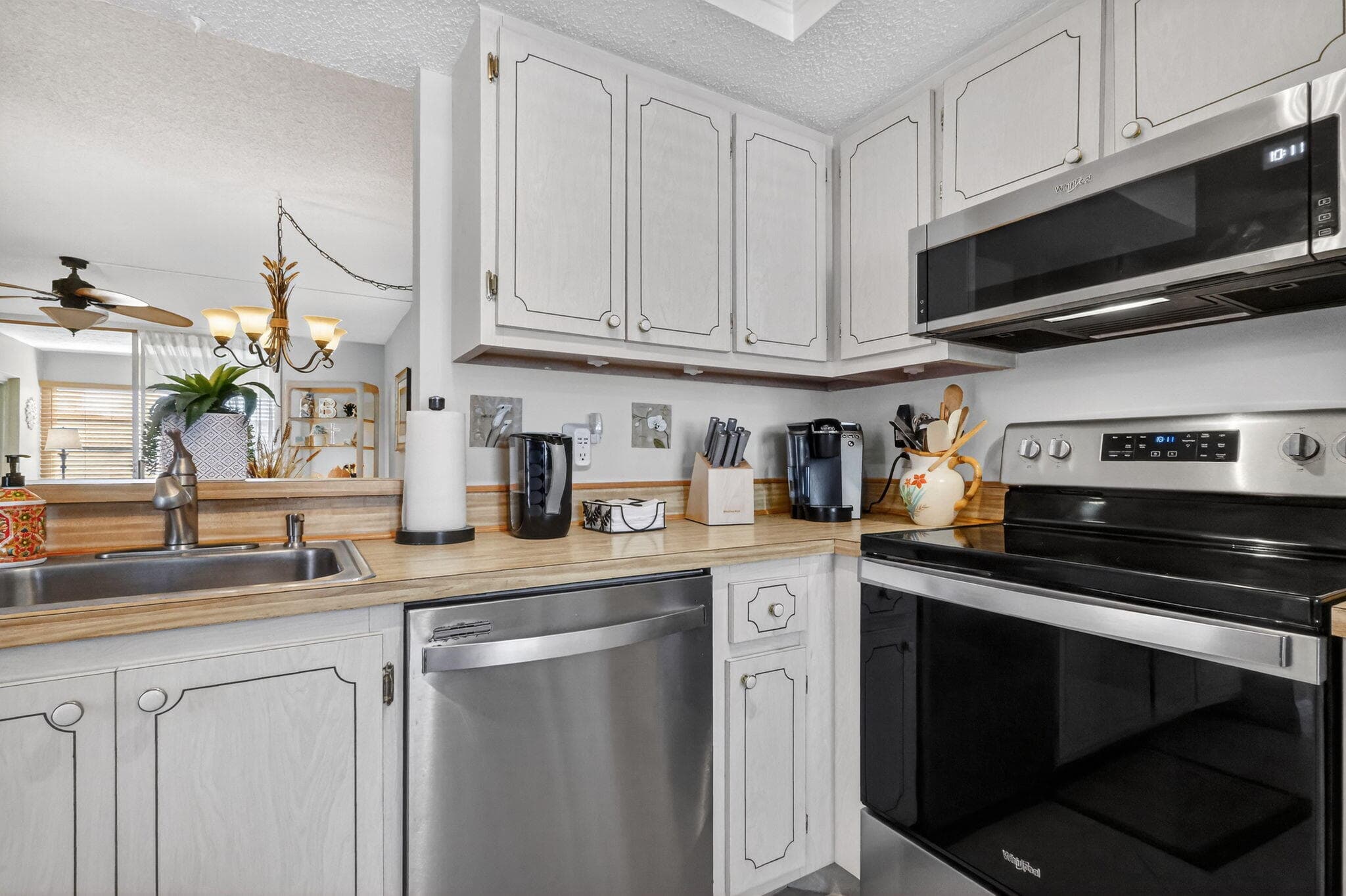 9 Willowbrook Lane 202, Delray Beach, FL 33446 — photo 8 of 49