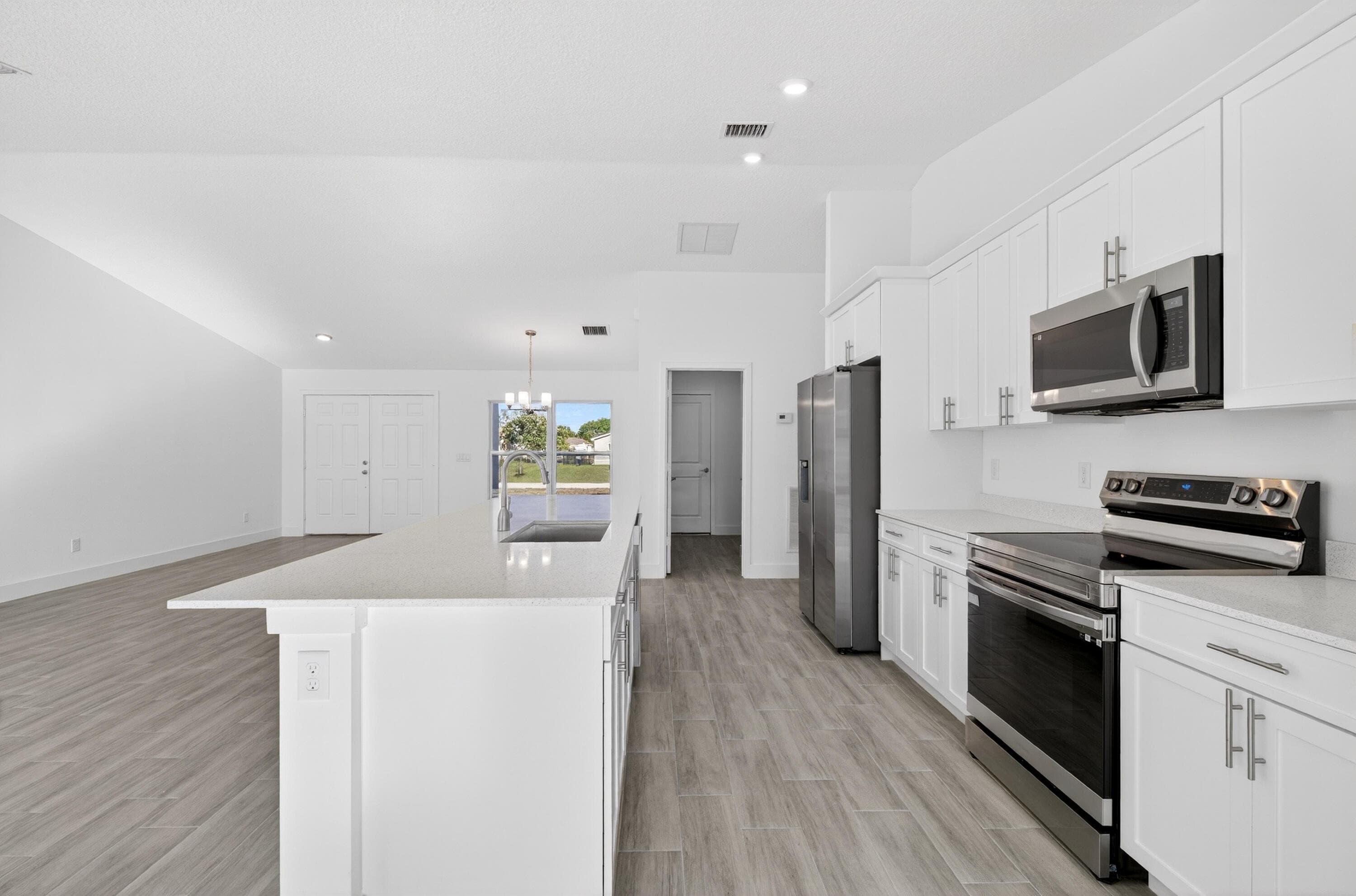 7785 105th Avenue, Vero Beach, FL 32967 — photo 10 of 35