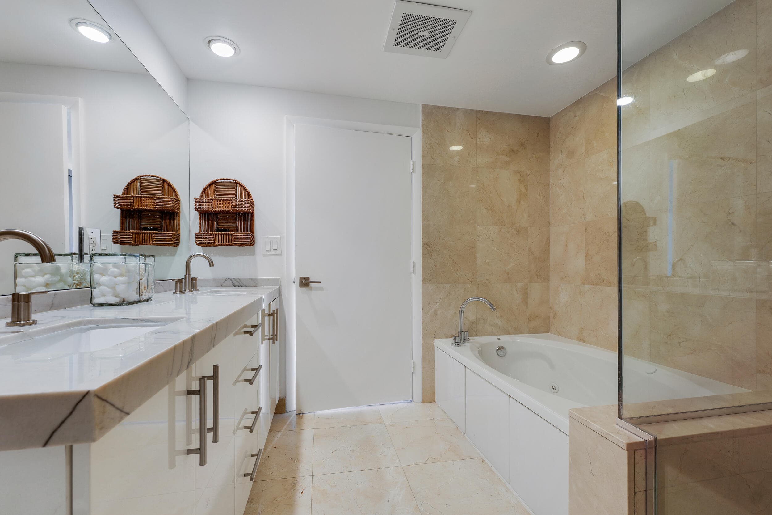 550 Okeechobee Boulevard 622, West Palm Beach, FL 33401 — photo 12 of 20