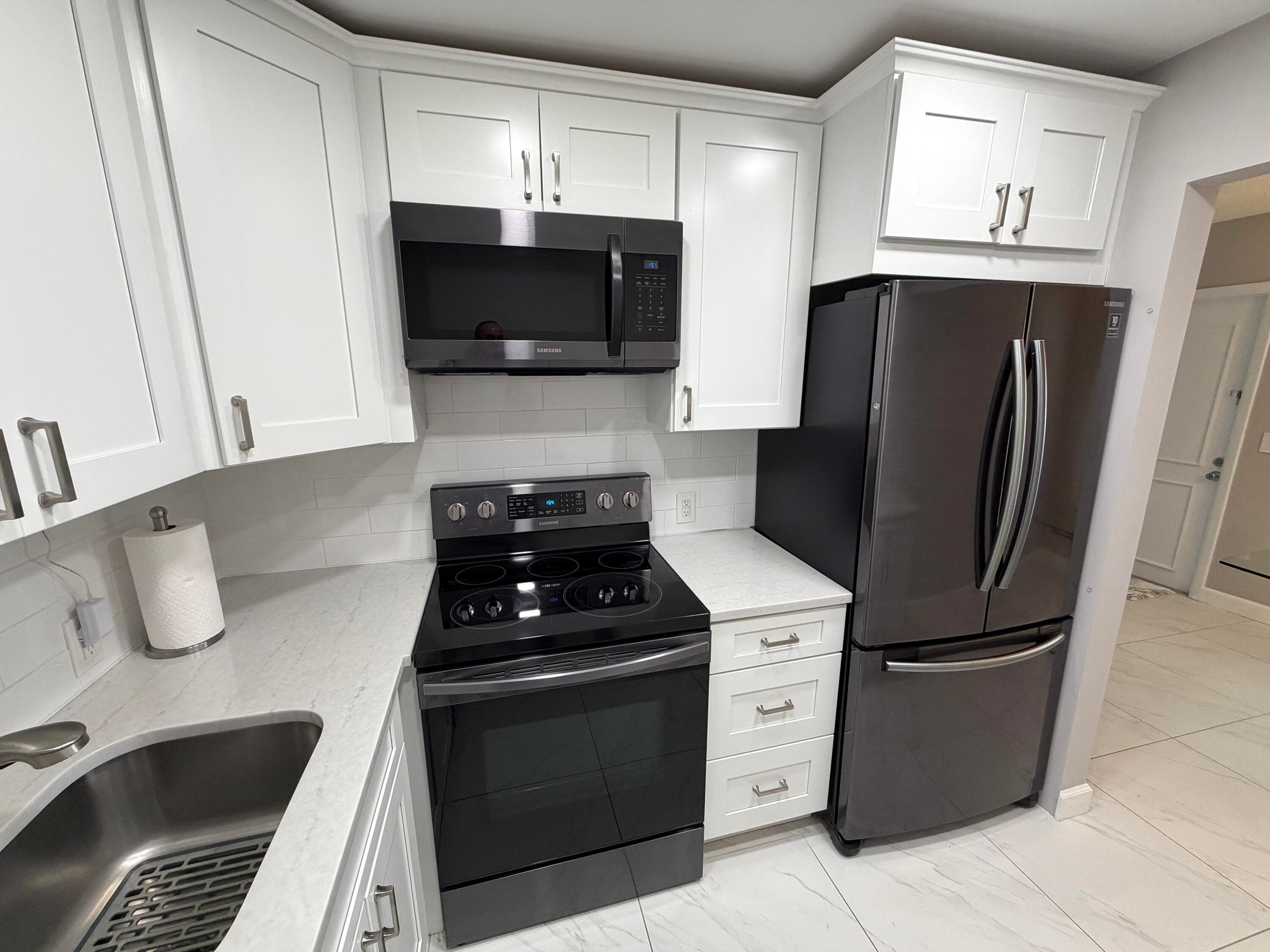 101 Dorset C, Boca Raton, FL 33434 — photo 5 of 34