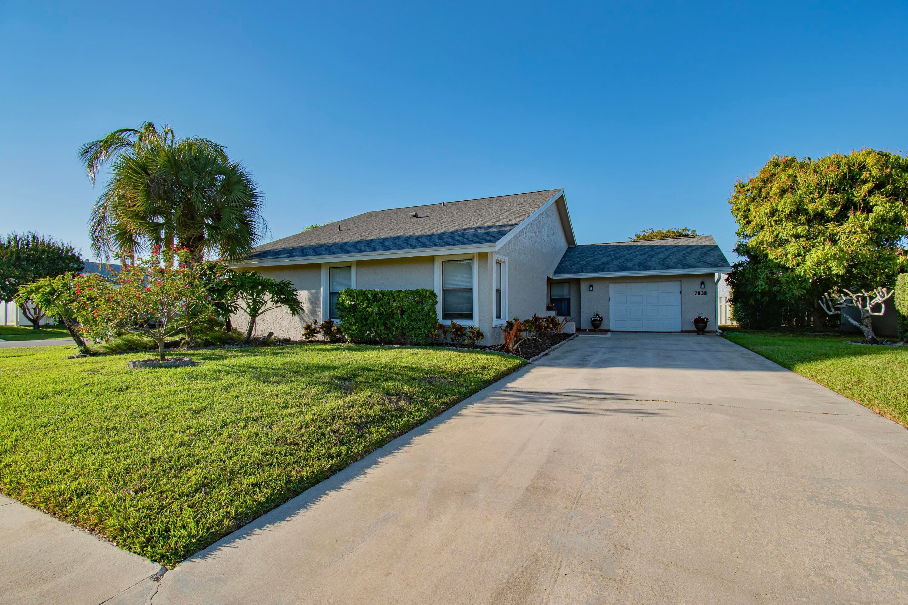 7838 Cypress Crescent, Boca Raton, FL 33433 — photo 2 of 24