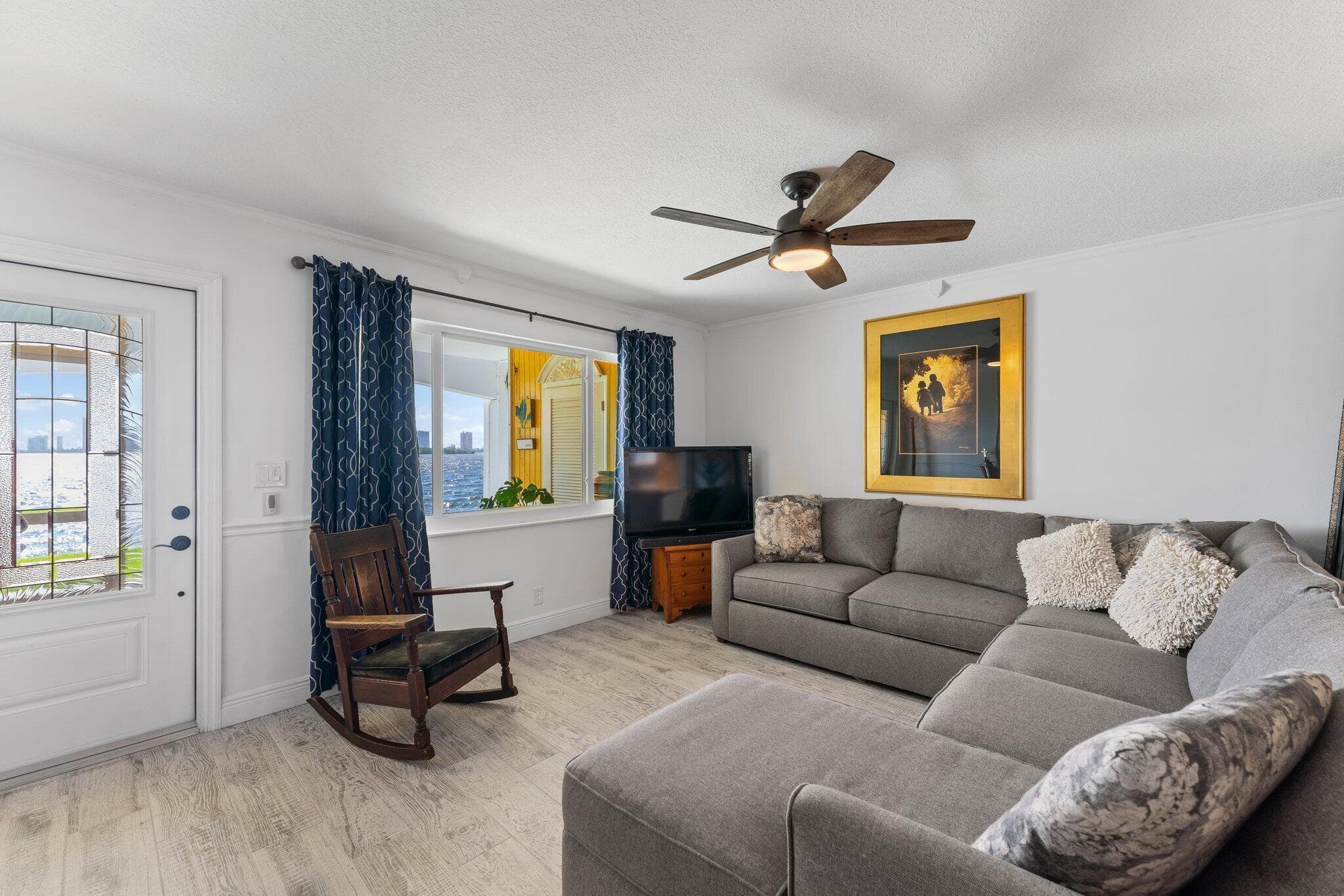 100 Shore Court 105, North Palm Beach, FL 33408 — photo 9 of 49