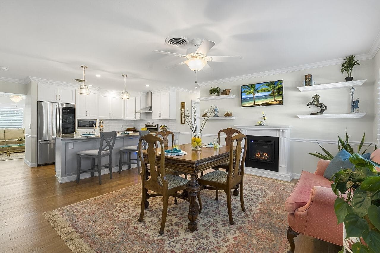 1640 4th Avenue, Vero Beach, FL 32960 — photo 10 of 39