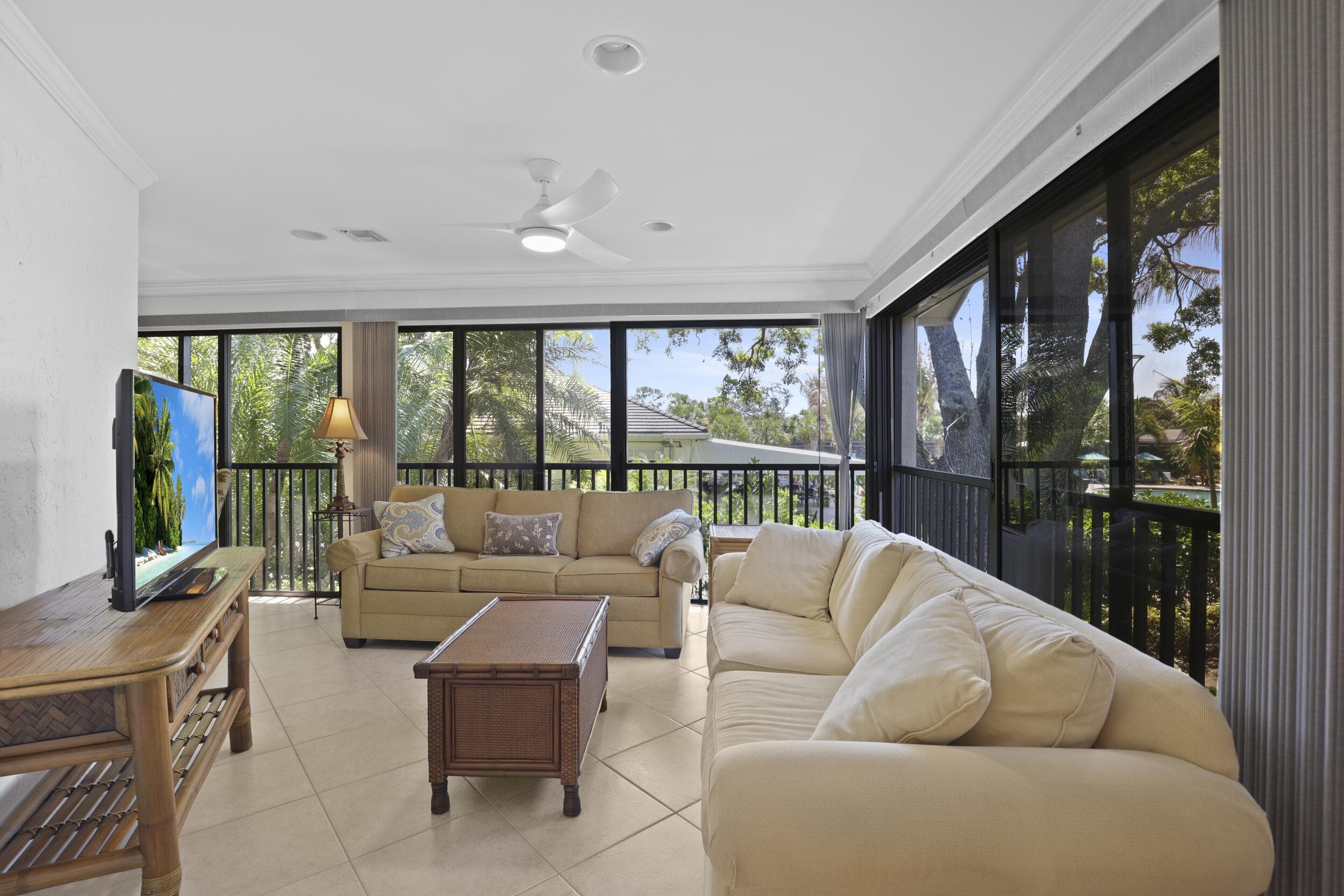 5172 SE Club Way 207, Stuart, FL 34997 — photo 10 of 87