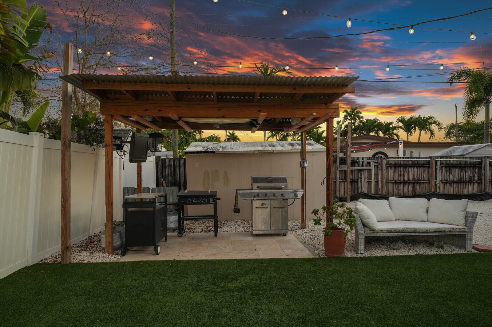 2824 NW 6th Avenue, Wilton Manors, FL 33311 — photo 8 of 60