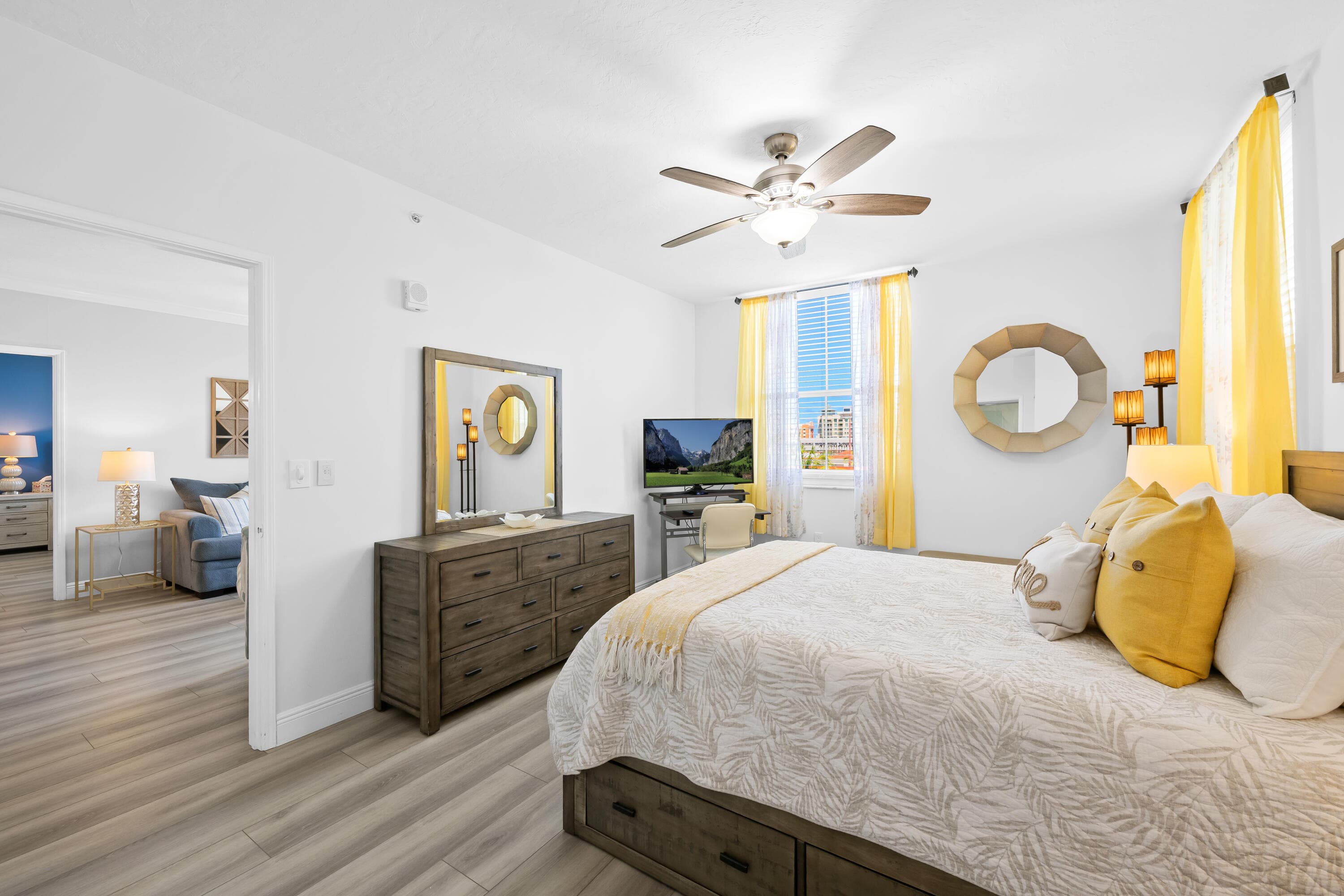 720 S Sapodilla Avenue S 502, West Palm Beach, FL 33401 — photo 12 of 27