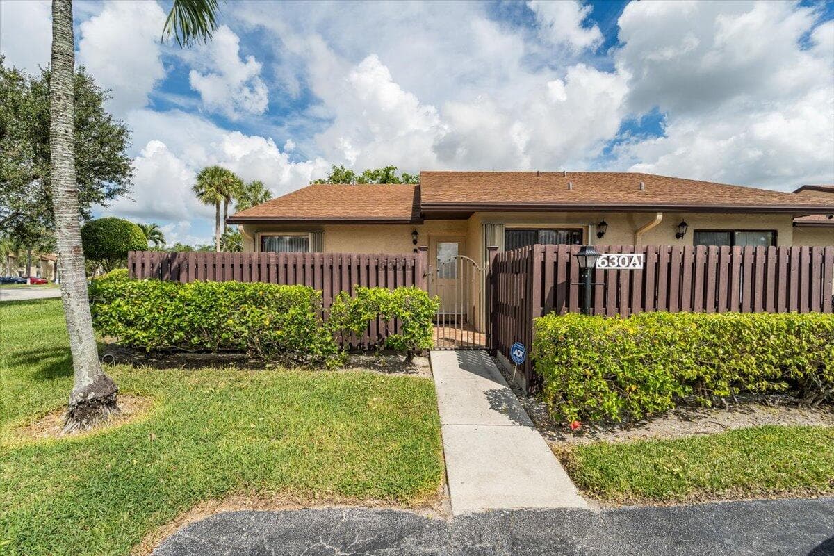 630 Sea Pine Way I A, Greenacres, FL 33415 — photo 3 of 34