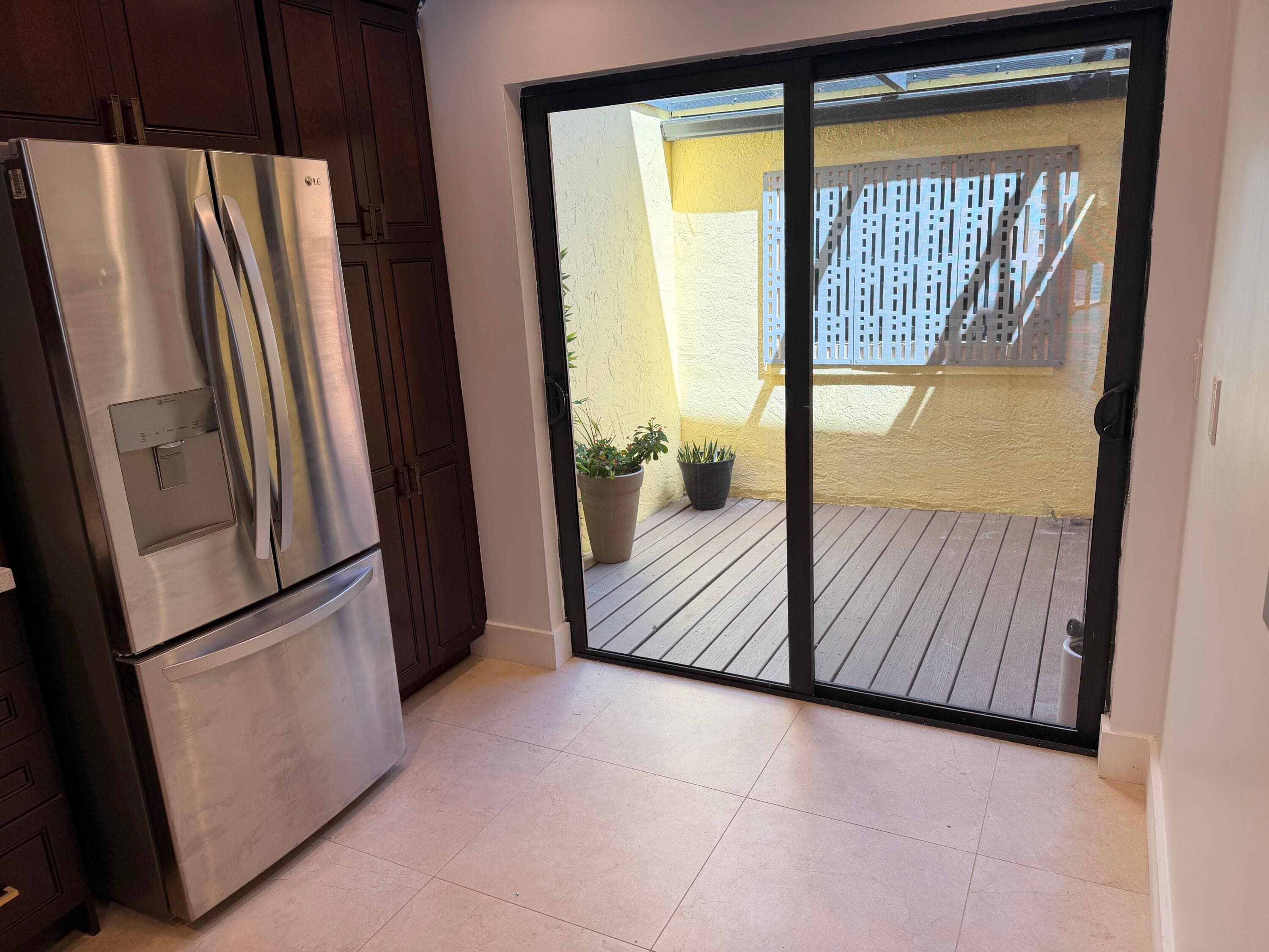 797 S Riverside Drive, Pompano Beach, FL 33062 — photo 7 of 26