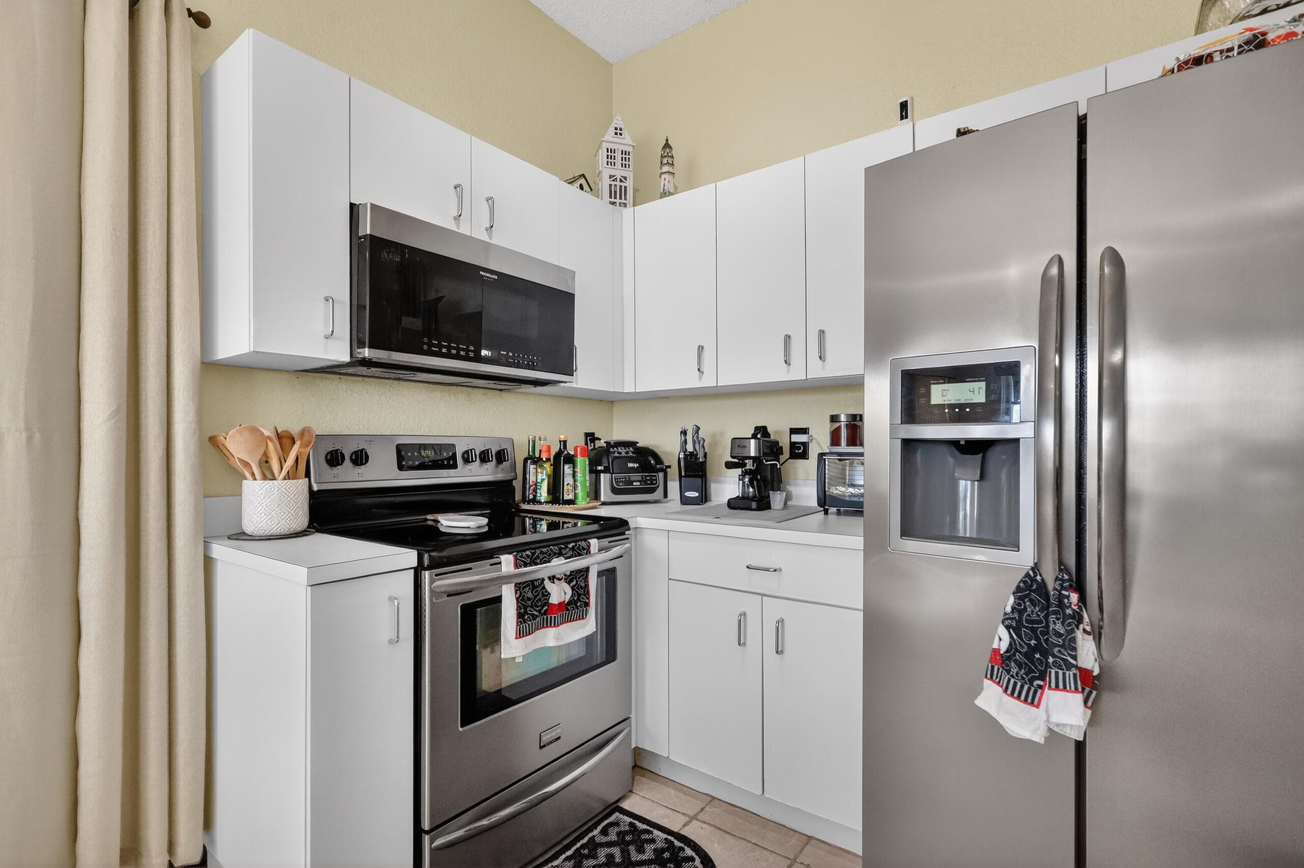 16266 SW 103rd Terrace, Miami, FL 33196 — photo 12 of 32