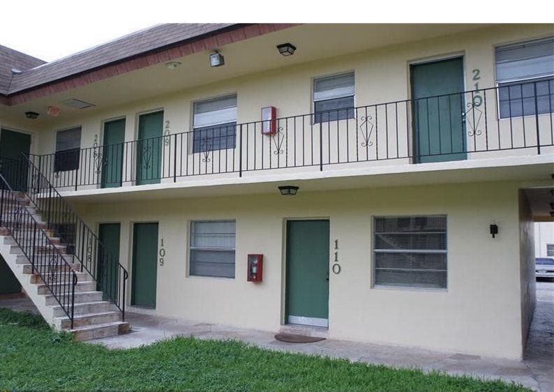 4800 NW 24th Court D214, Lauderdale Lakes, FL 33313 — photo 1 of 16