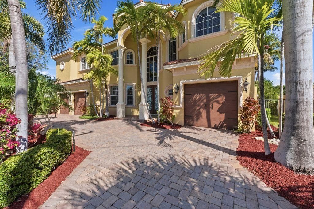 2221 NE 48th Court, Lighthouse Point, FL 33064 — photo 4 of 39