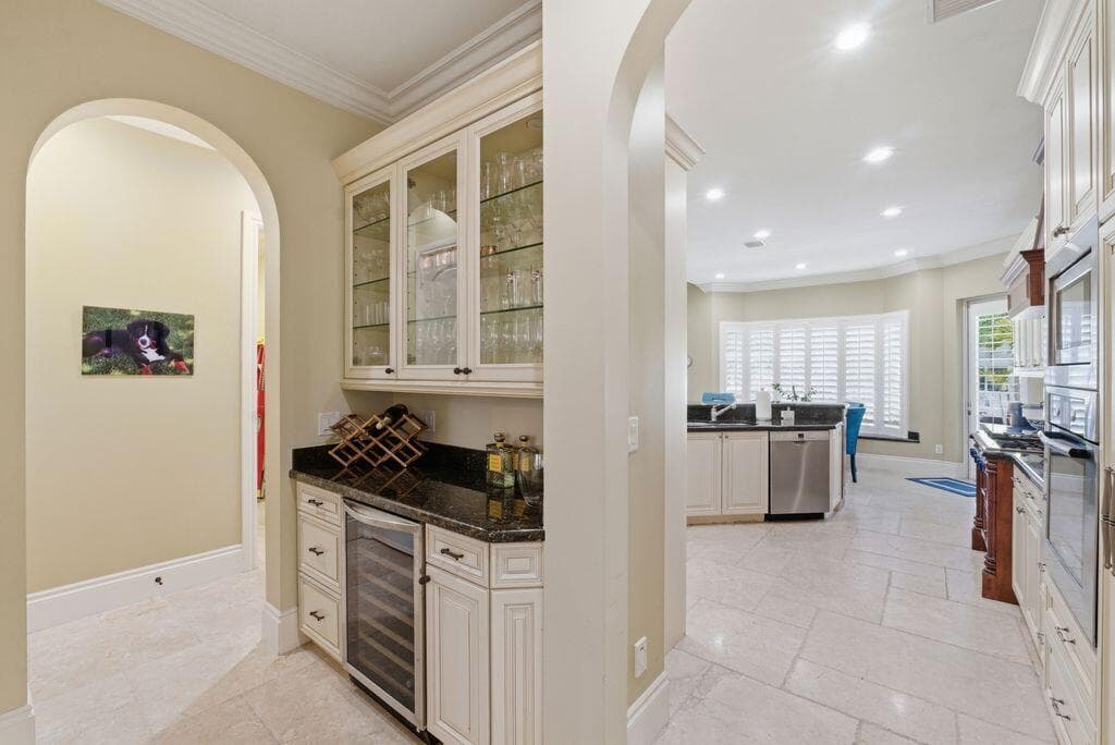 2221 NE 48th Court, Lighthouse Point, FL 33064 — photo 11 of 39