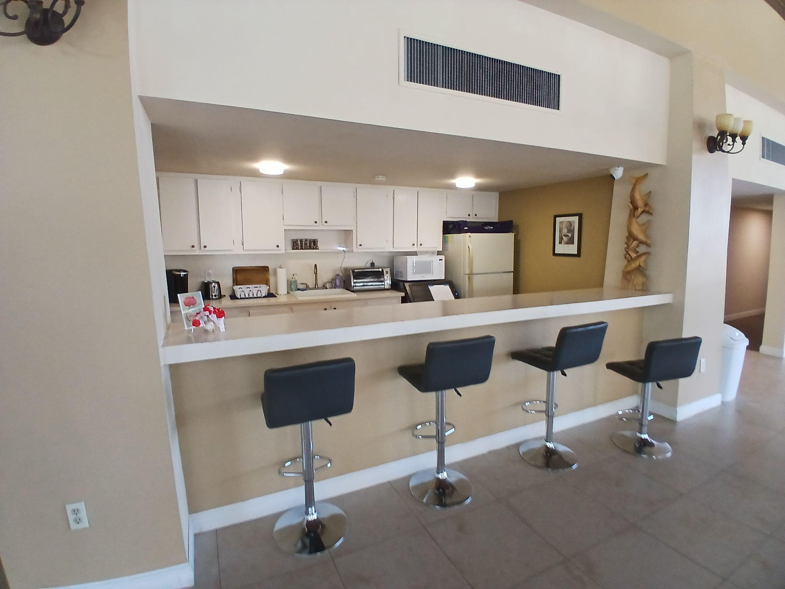470 Executive Center Drive 4n, West Palm Beach, FL 33401 — photo 11 of 64