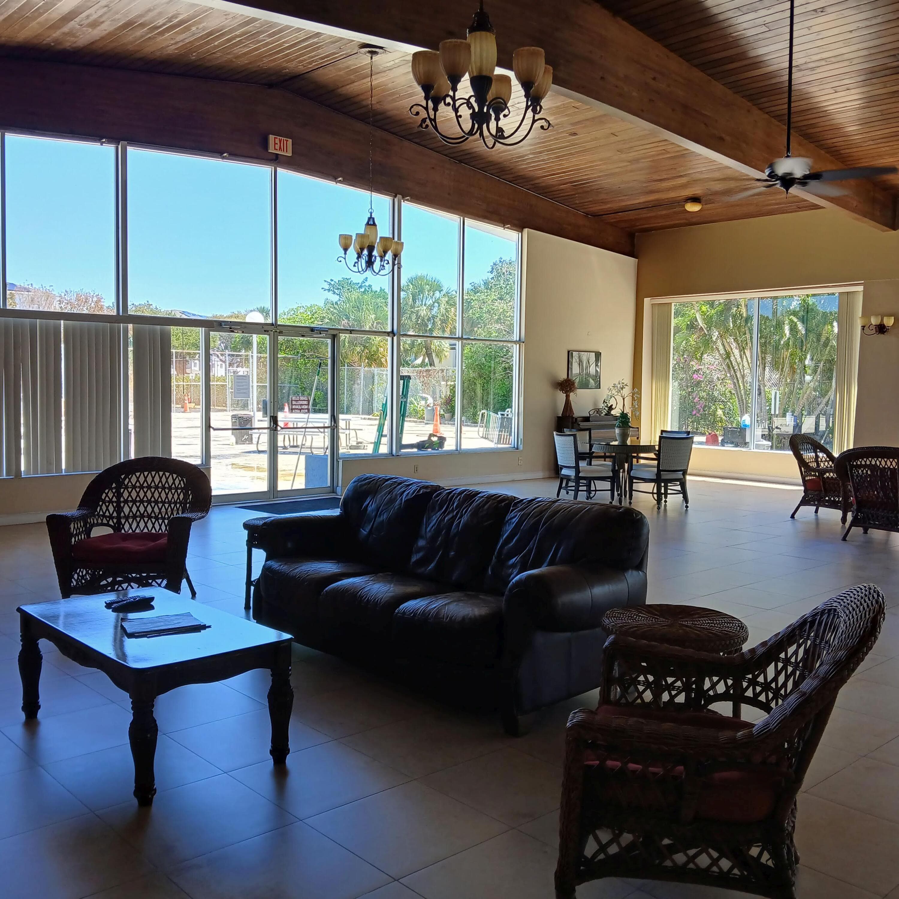 470 Executive Center Drive 4n, West Palm Beach, FL 33401 — photo 10 of 64