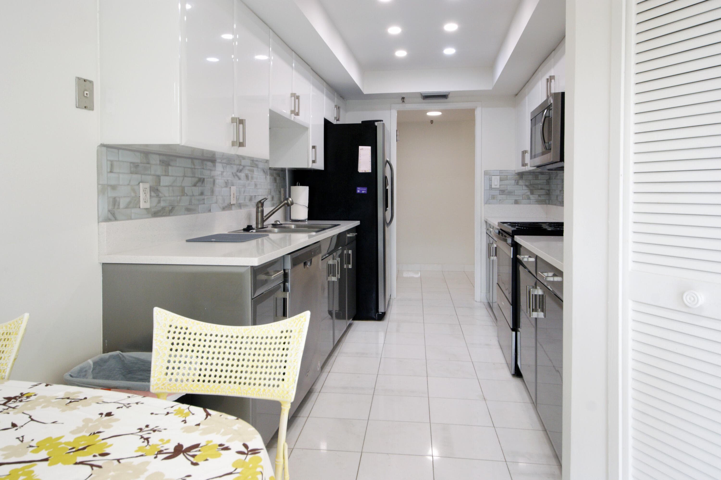 2450 Presidential Way 208, West Palm Beach, FL 33401 — photo 19 of 53