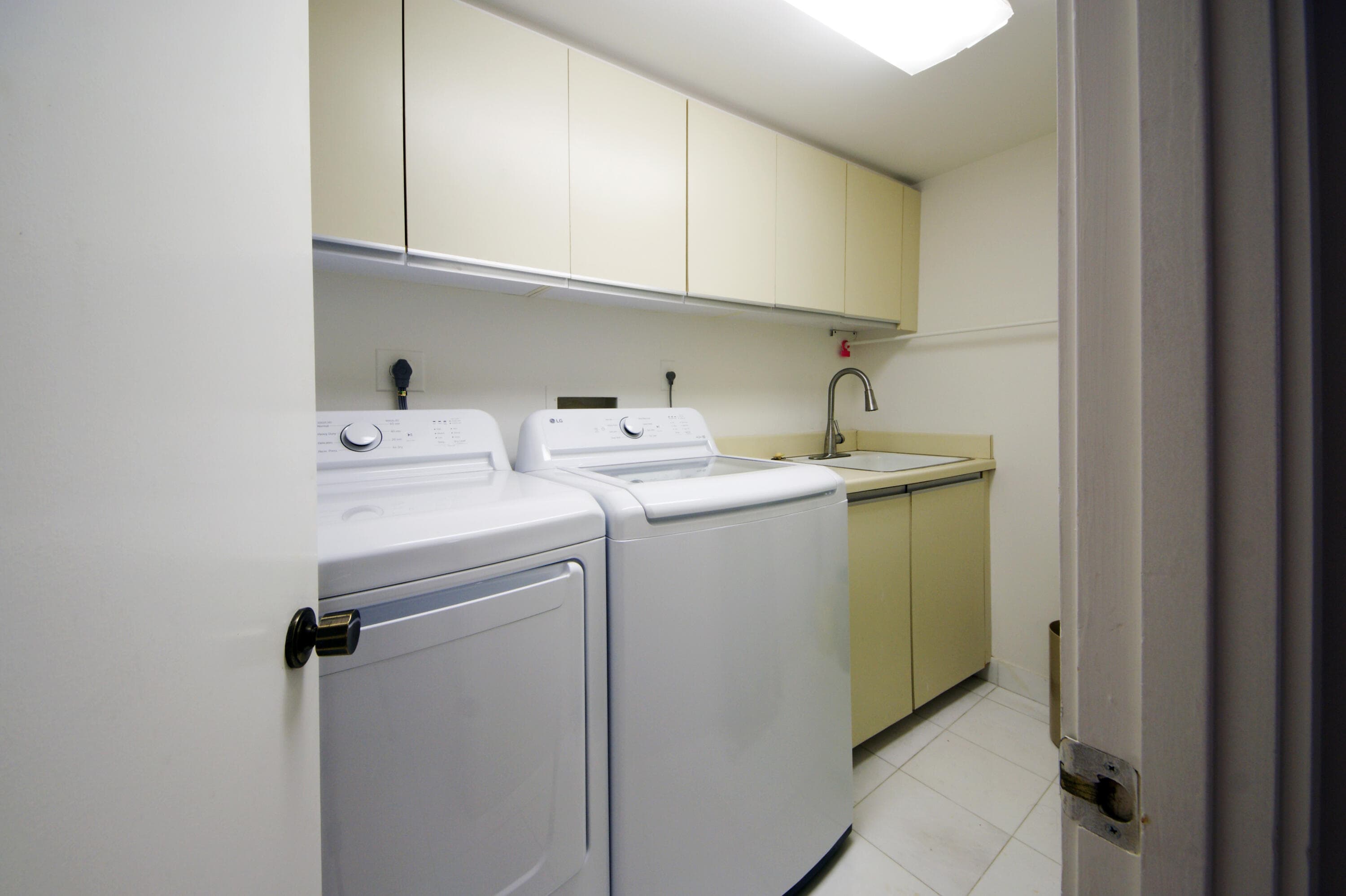 2450 Presidential Way 208, West Palm Beach, FL 33401 — photo 37 of 53