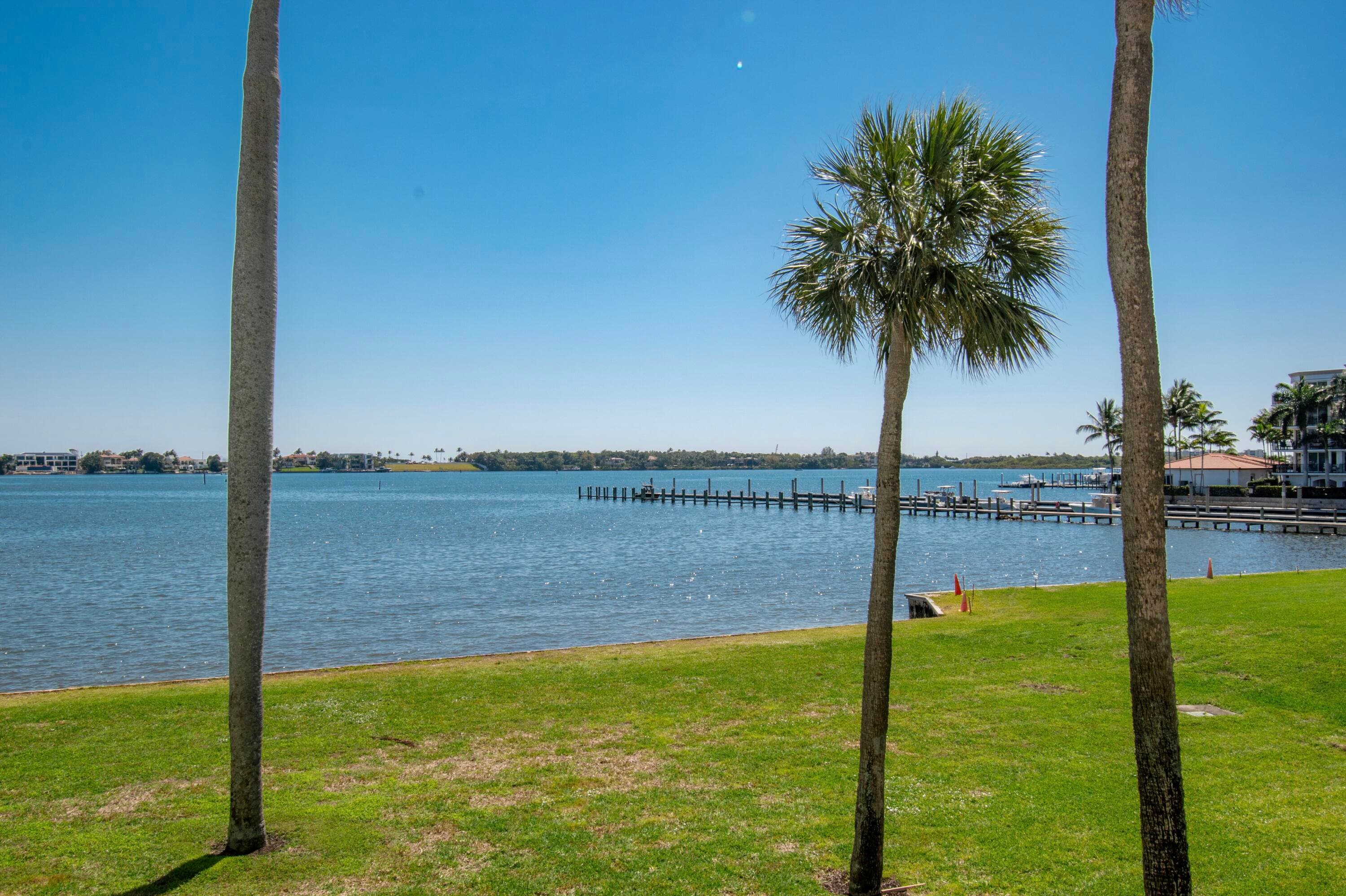 8200 Lakeshore Drive 202, Hypoluxo, FL 33462 — photo 6 of 44