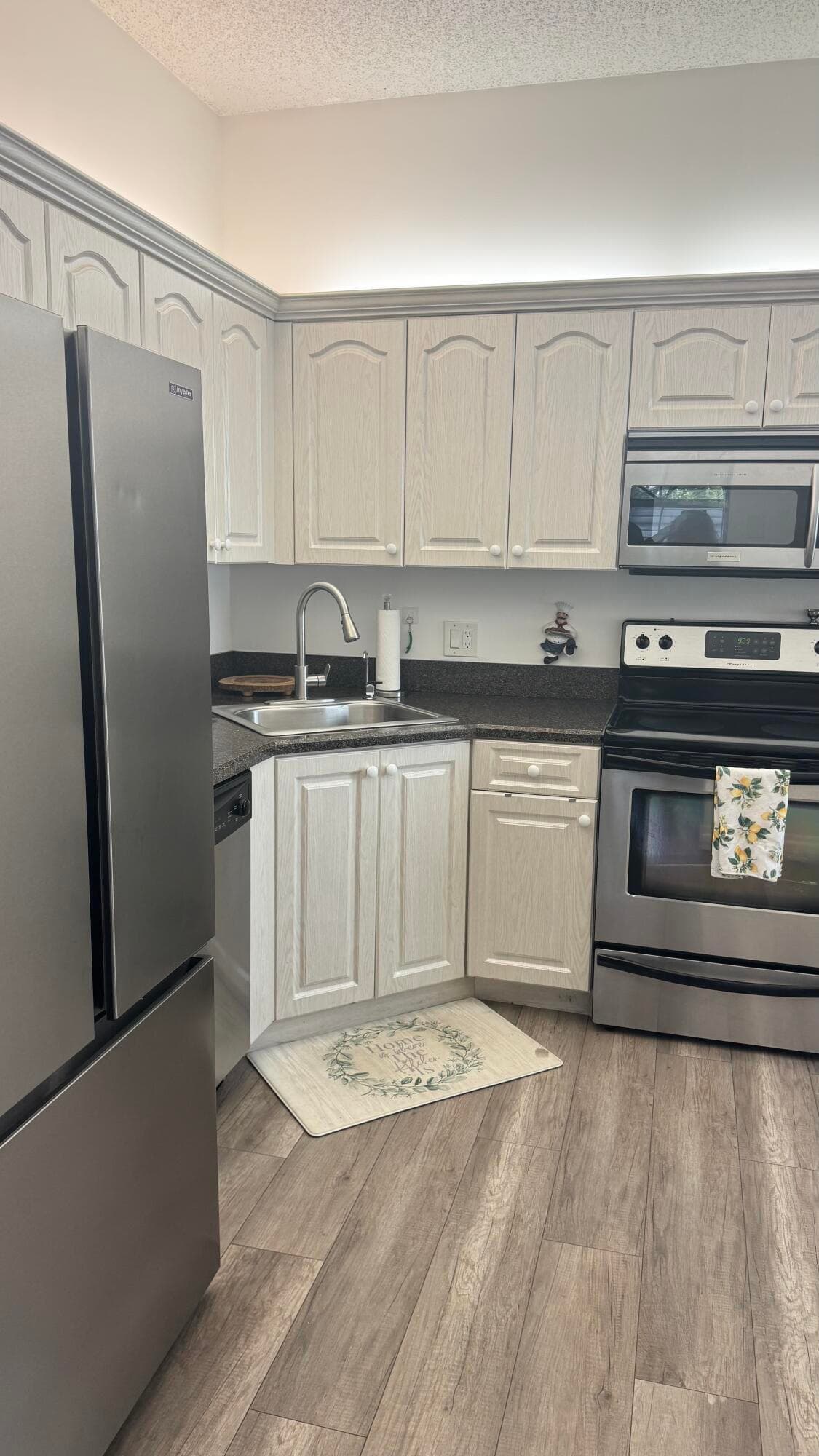 5267 Europa Drive N, Boynton Beach, FL 33437 — photo 8 of 51