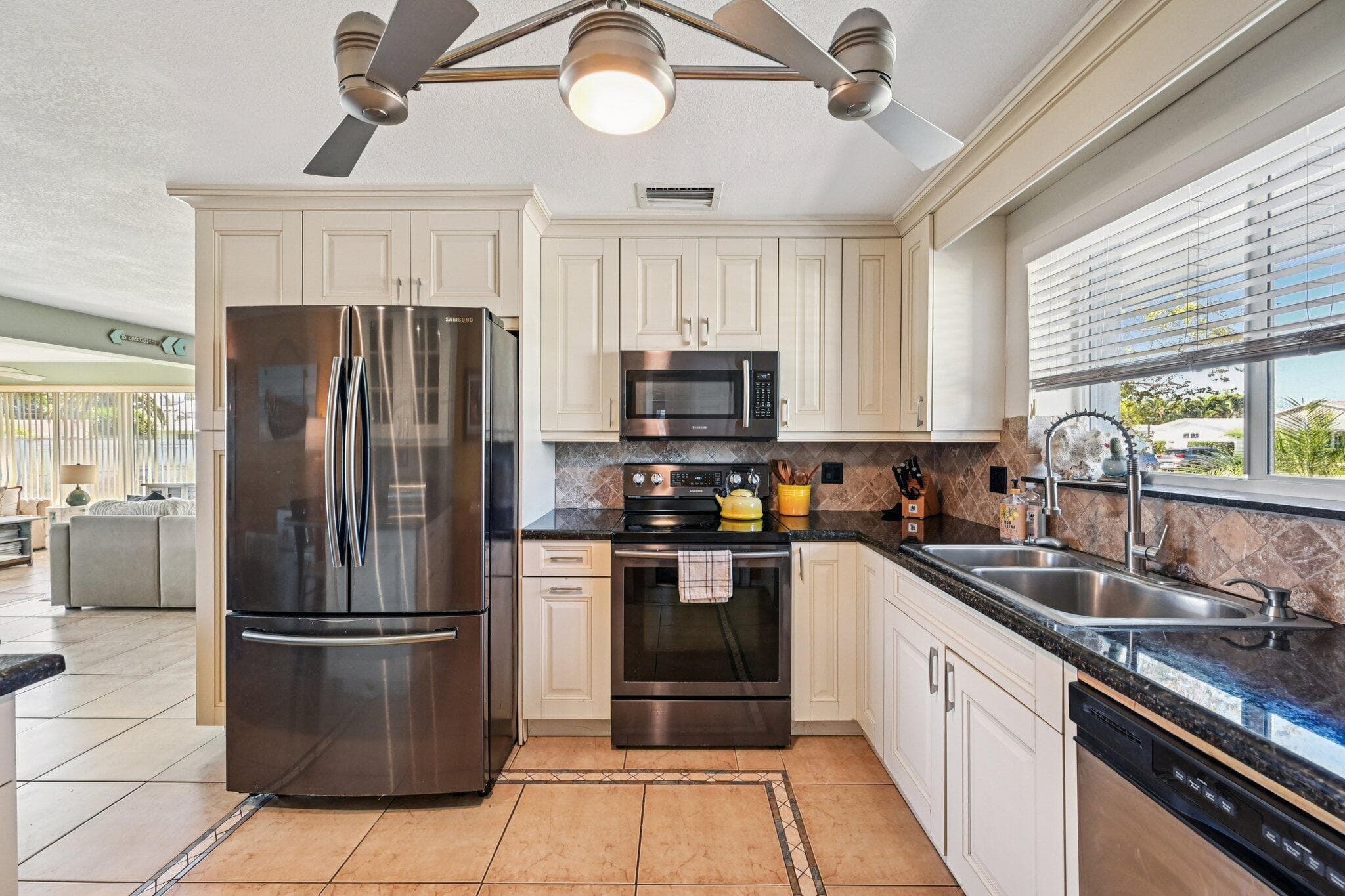 818 SE 9th Terrace, Deerfield Beach, FL 33441 — photo 22 of 77