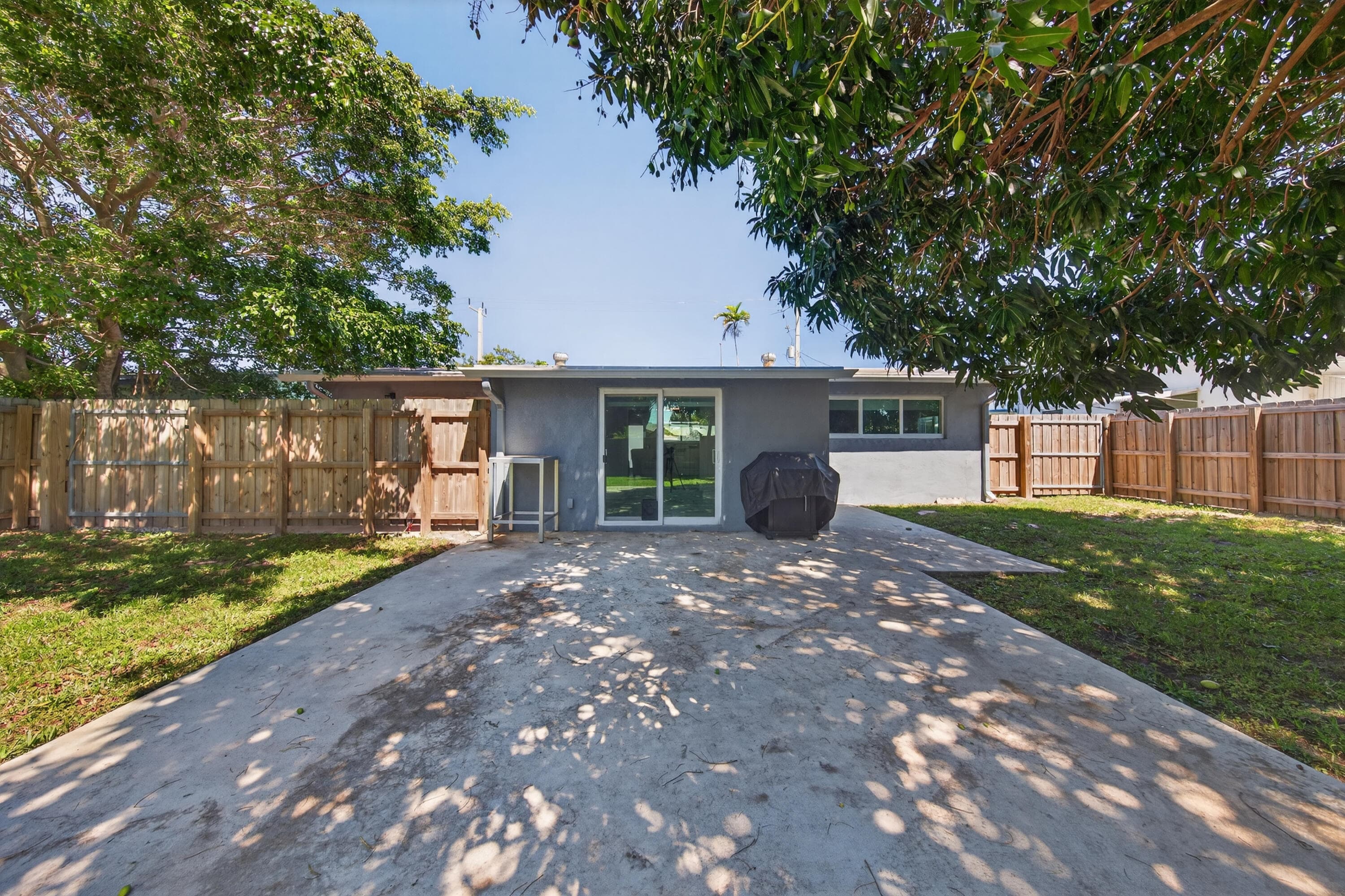 1908 NE 26th Street, Wilton Manors, FL 33305 — photo 14 of 61