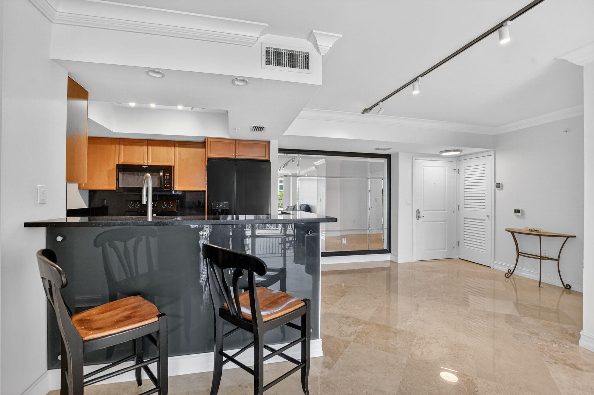 99 SE Mizner Boulevard 603, Boca Raton, FL 33432 — photo 7 of 33