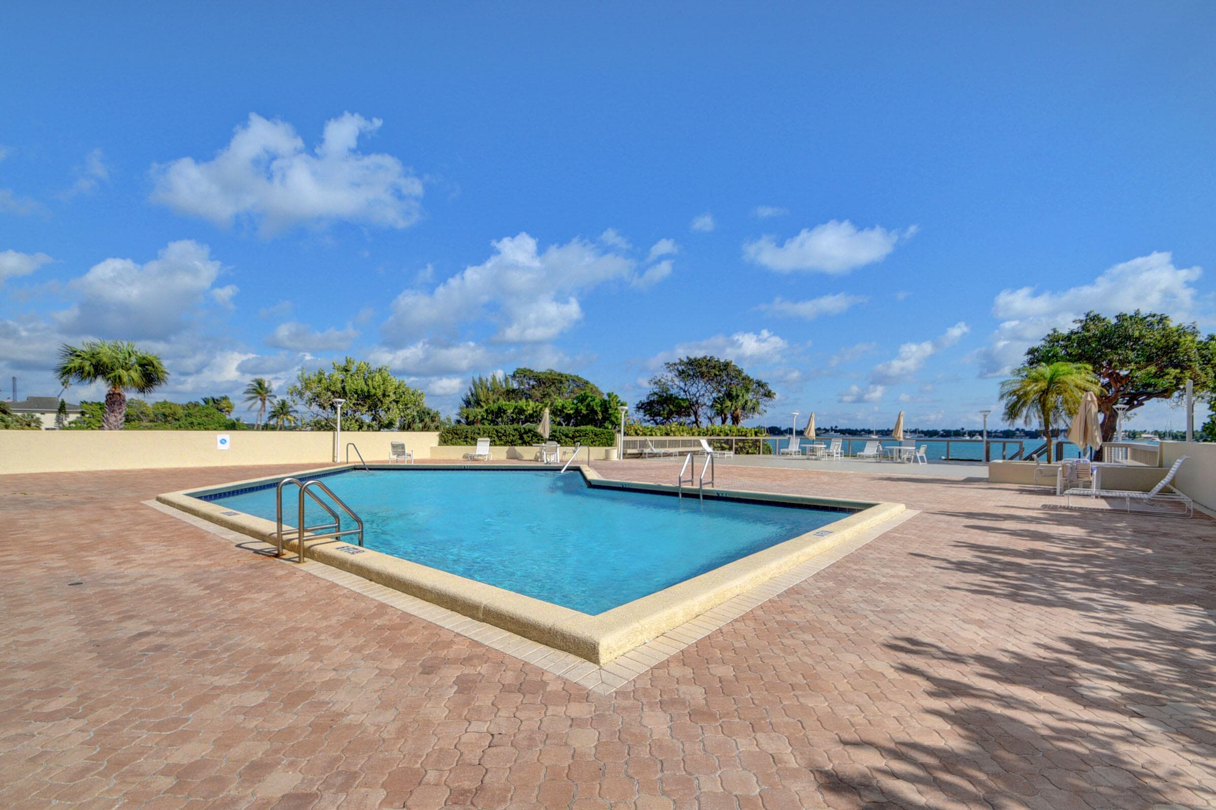 5600 N Flagler Drive 2509, West Palm Beach, FL 33407 — photo 19 of 24