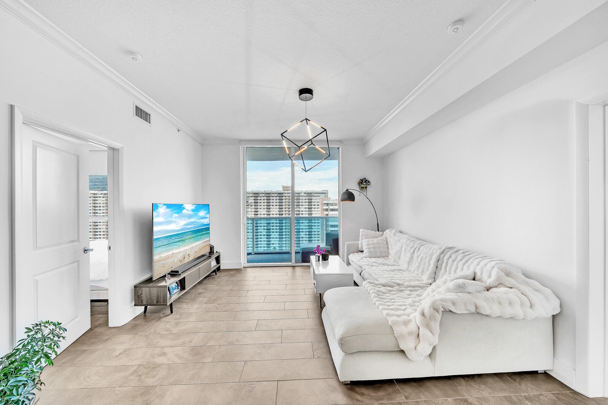 1945 S Ocean Drive 1803, Hallandale Beach, FL 33009 — photo 6 of 45