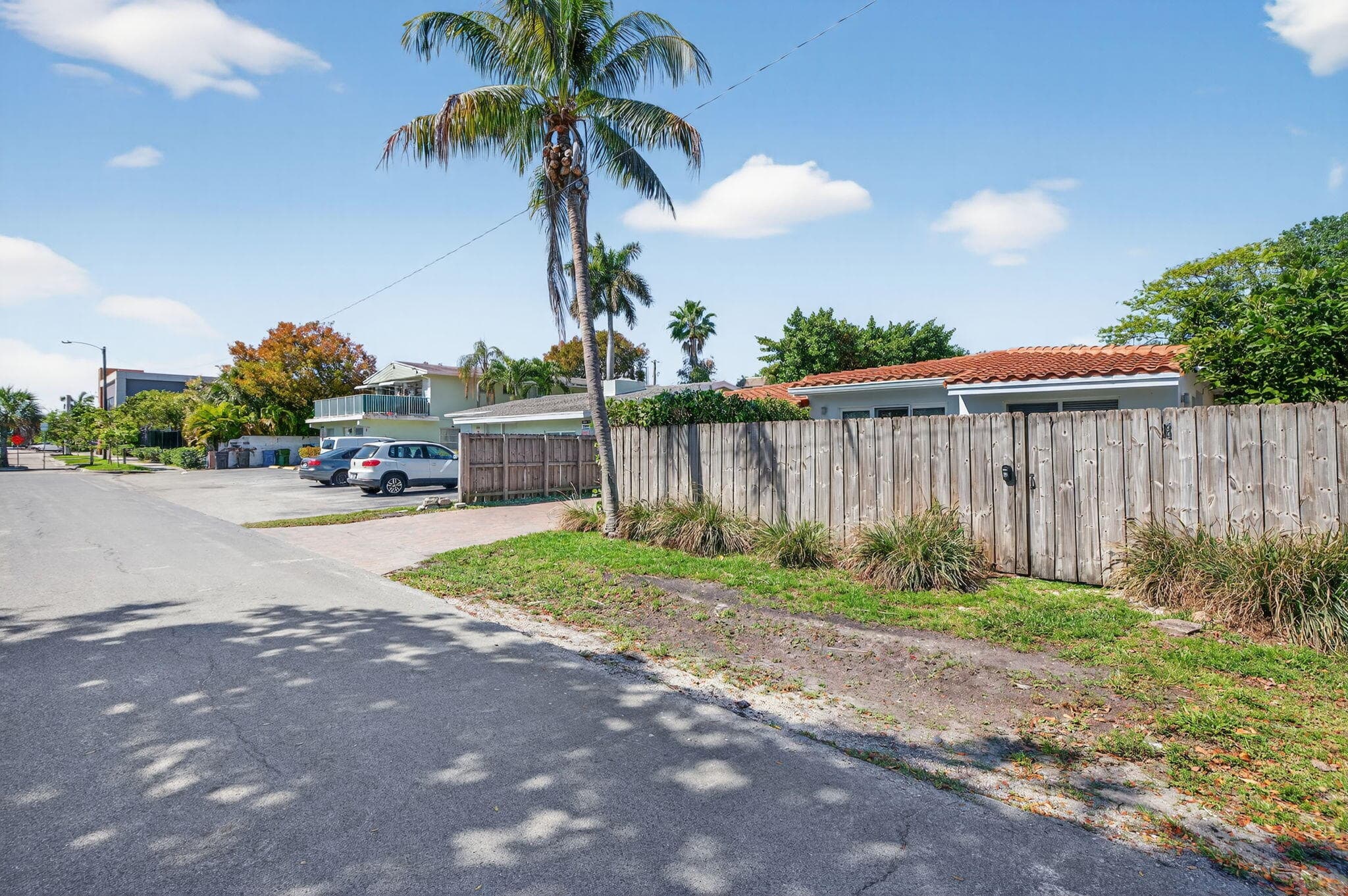1029 NE 9th Avenue, Fort Lauderdale, FL 33304 — photo 3 of 84