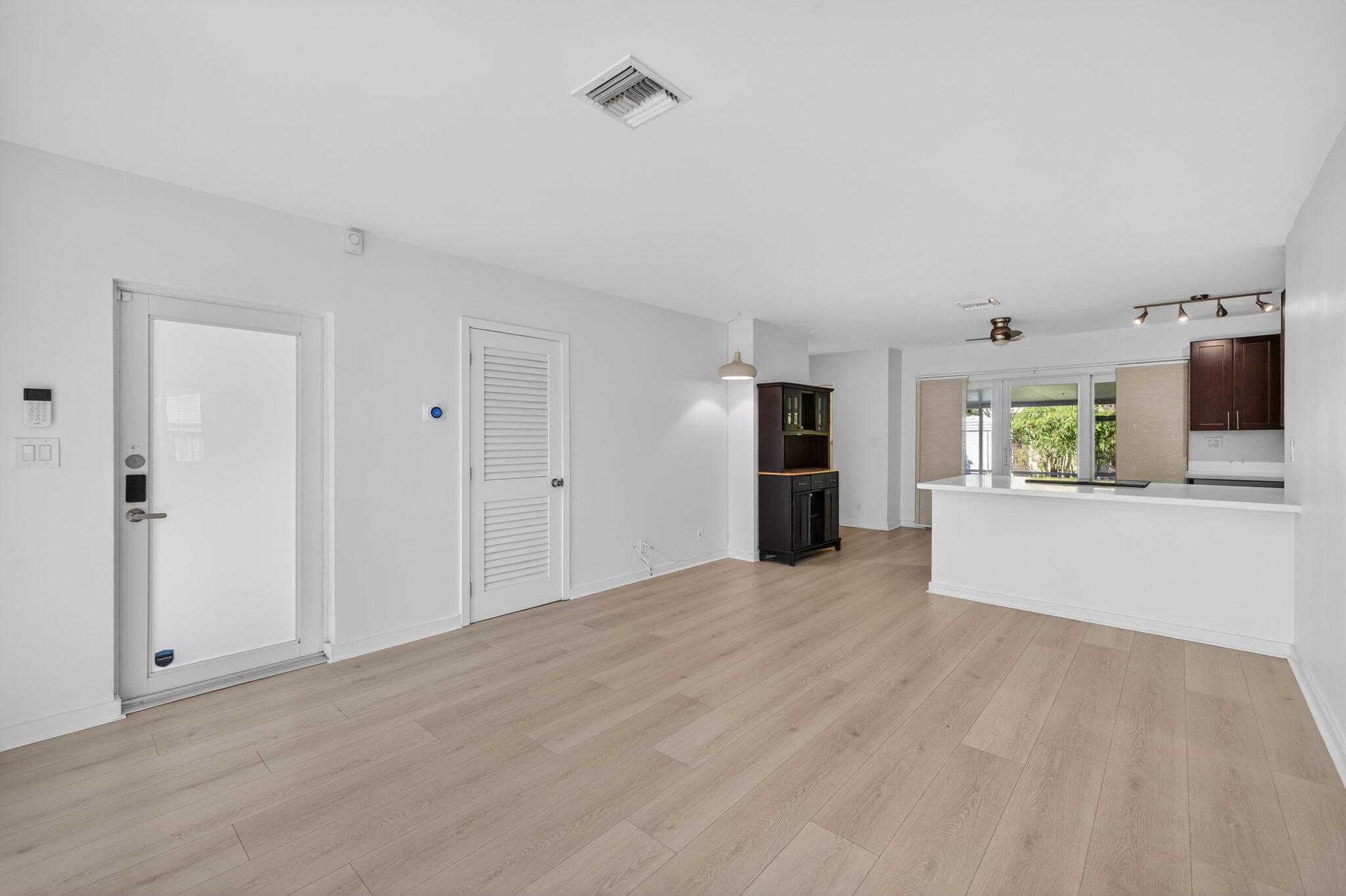 1029 NE 9th Avenue, Fort Lauderdale, FL 33304 — photo 17 of 84