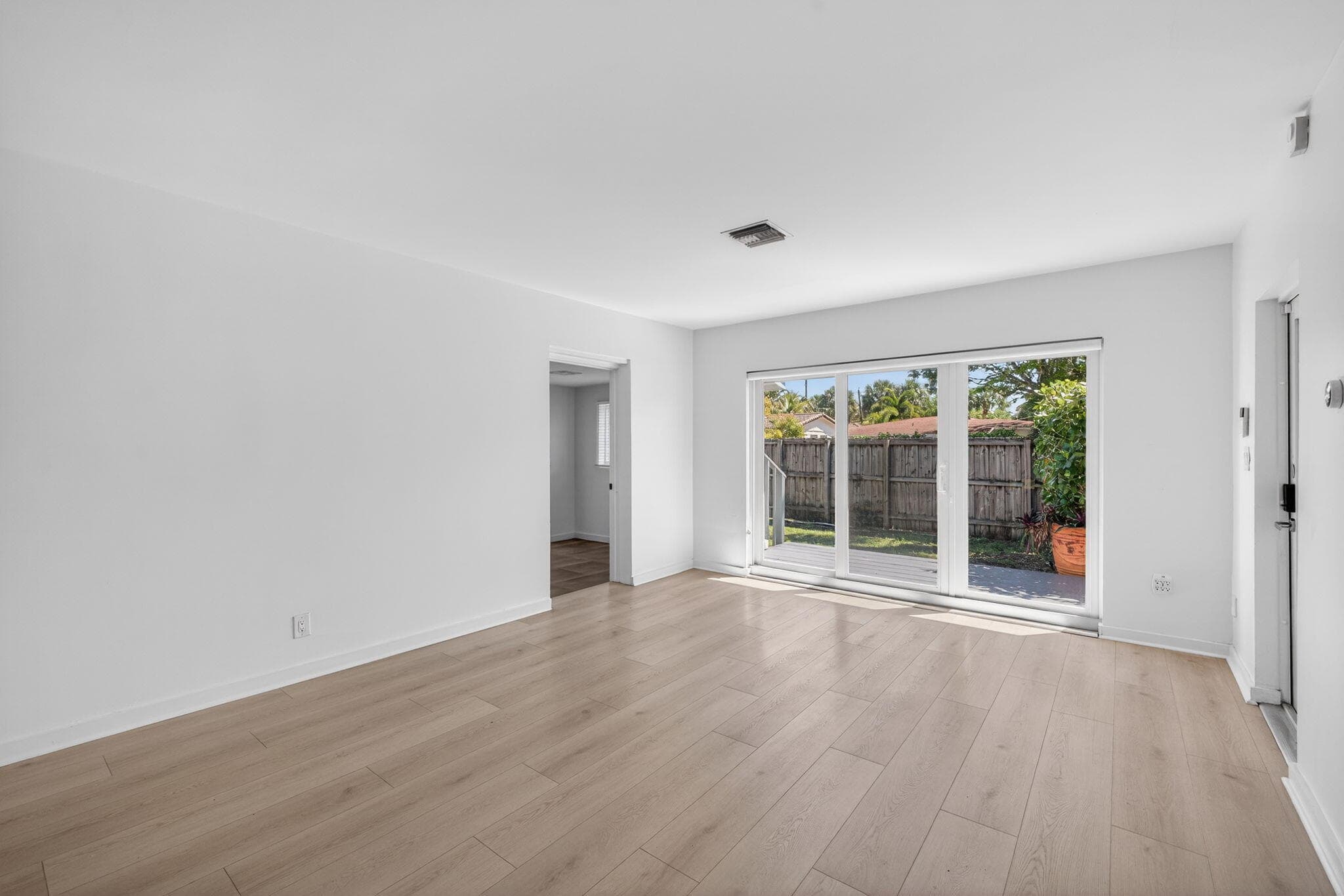 1029 NE 9th Avenue, Fort Lauderdale, FL 33304 — photo 19 of 84