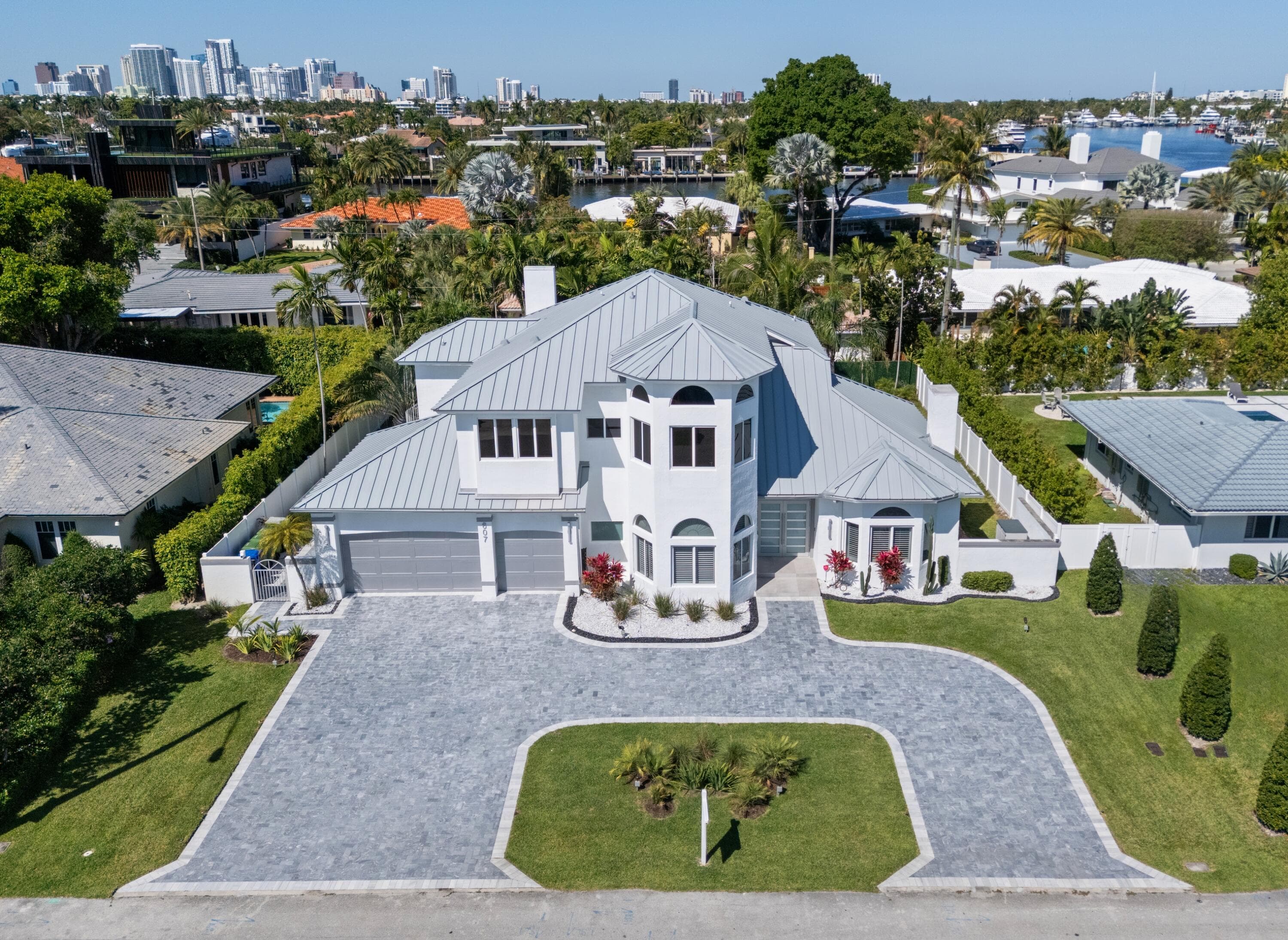 607 Intracoastal Drive, Fort Lauderdale, FL 33304 — photo 1 of 67
