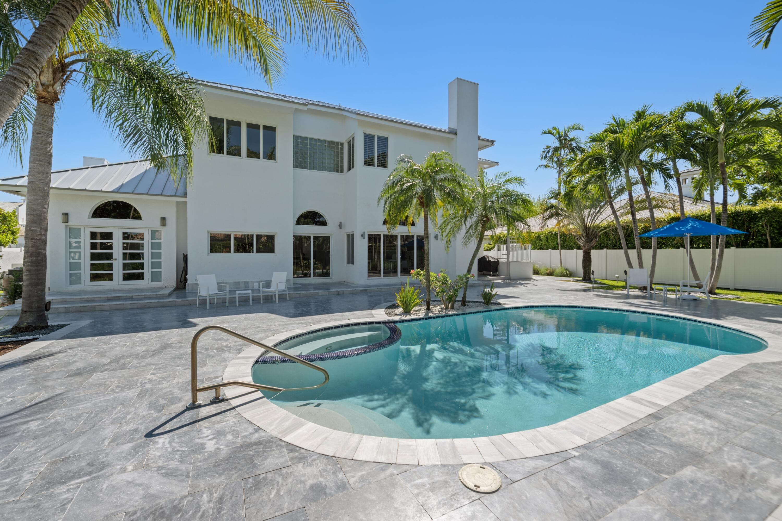 607 Intracoastal Drive, Fort Lauderdale, FL 33304 — photo 33 of 67