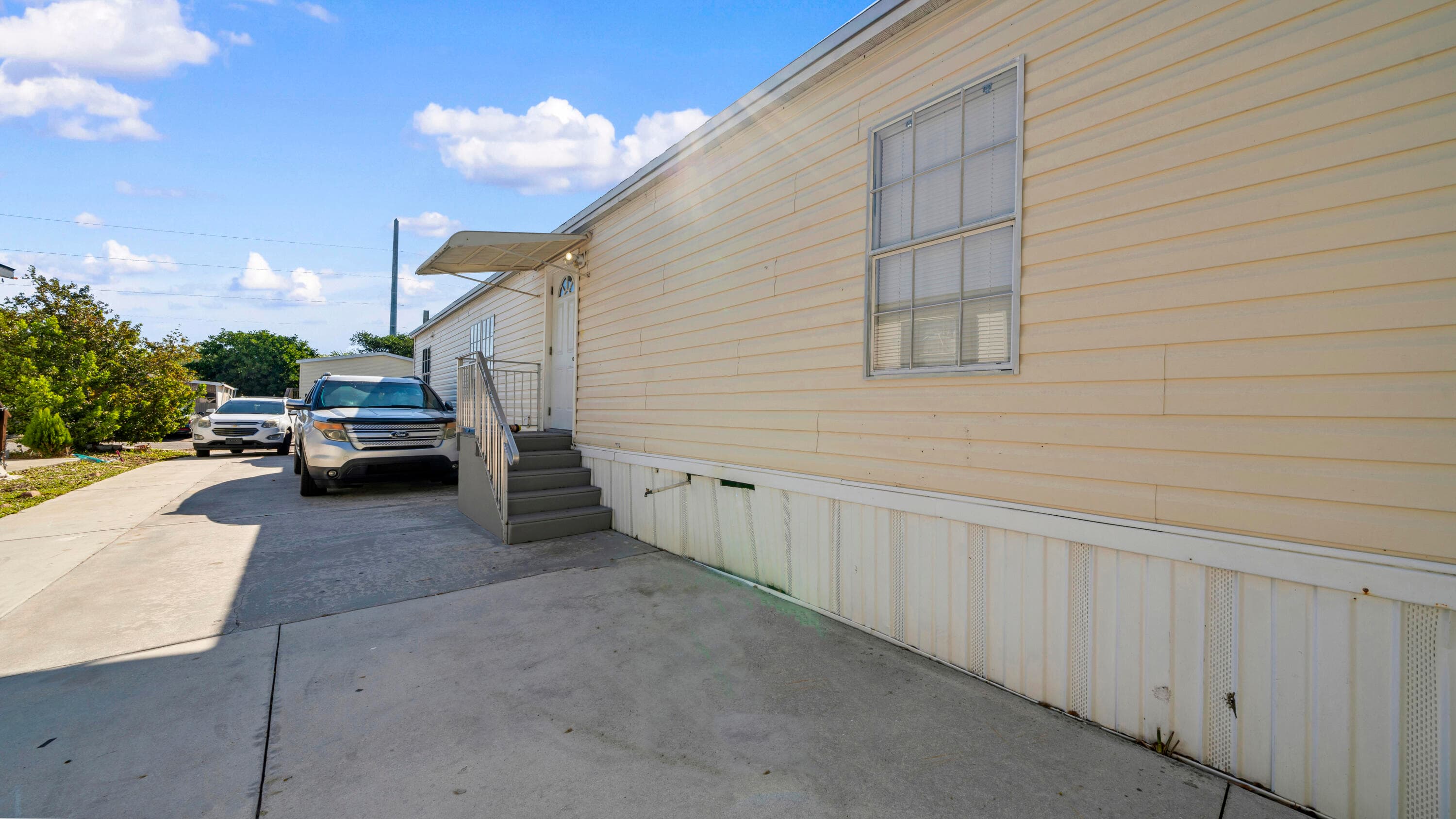 4905 NE 2nd Way, Pompano Beach, FL 33064 — photo 2 of 20