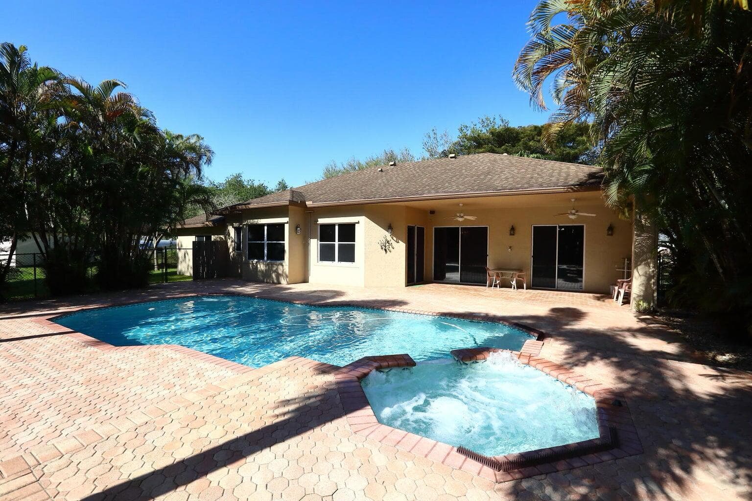 5330 SW 199 Avenue, Pembroke Pines, FL 33332 — photo 54 of 85