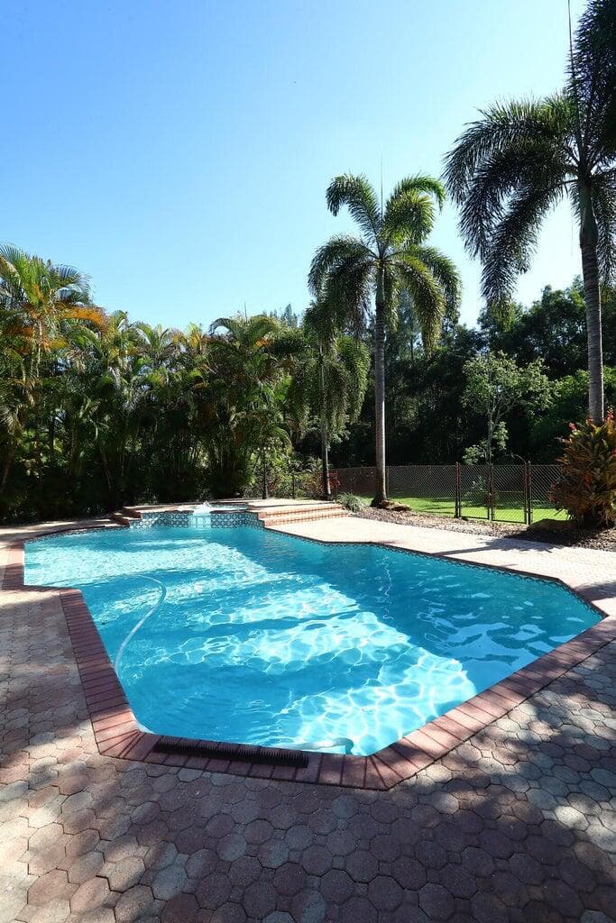 5330 SW 199 Avenue, Pembroke Pines, FL 33332 — photo 58 of 85