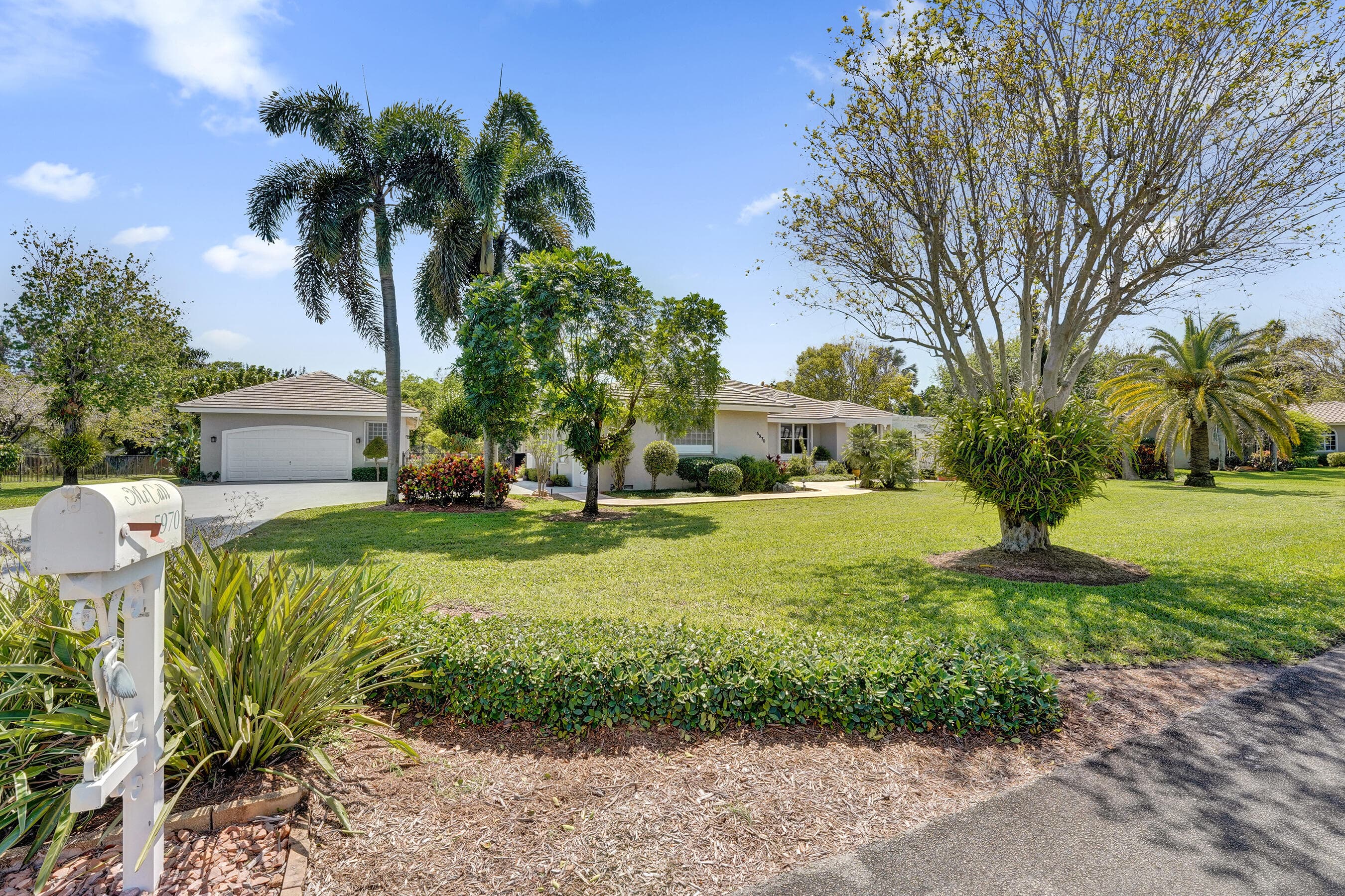 5970 SW 55th Street, Davie, FL 33314 — photo 7 of 88