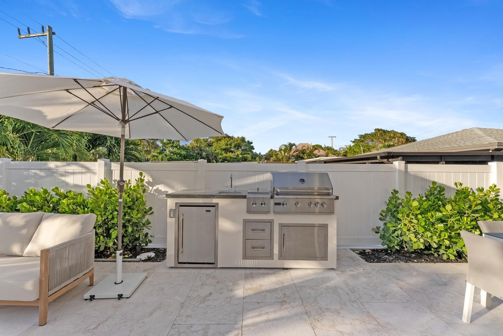 220 S Swinton Avenue, Delray Beach, FL 33444 — photo 12 of 81