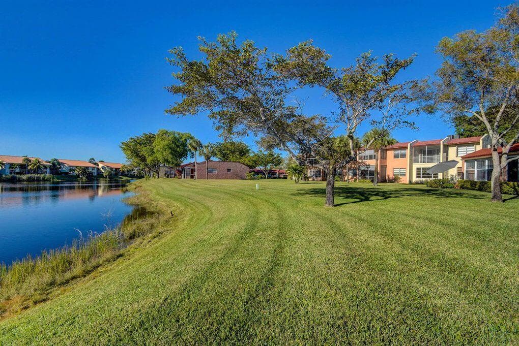 307 Lake Evelyn Drive, West Palm Beach, FL 33411 — photo 47 of 66