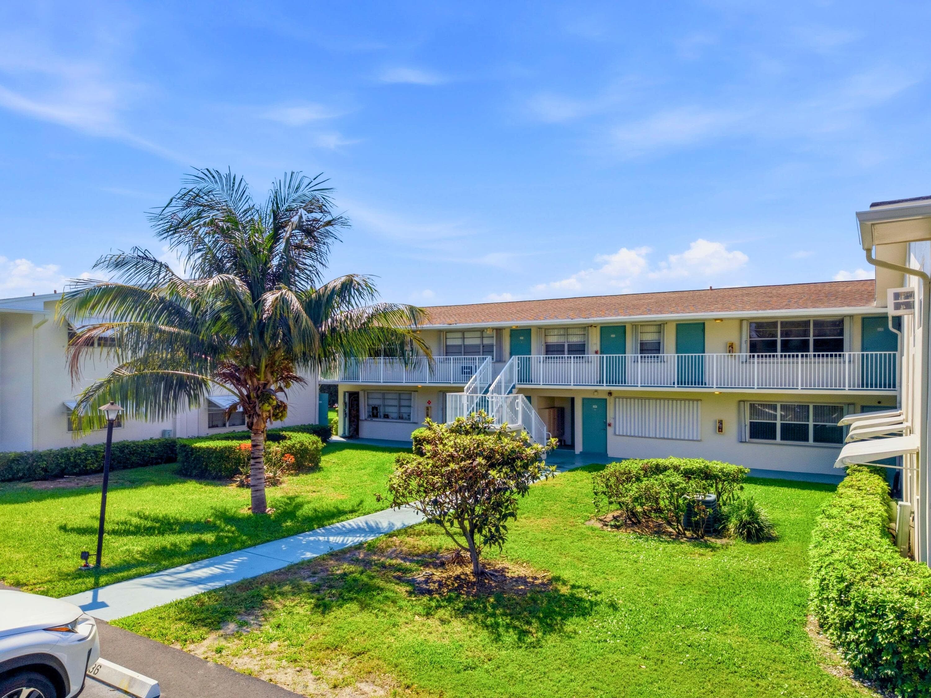 480 Horizons W 208, Boynton Beach, FL 33435 — photo 3 of 41