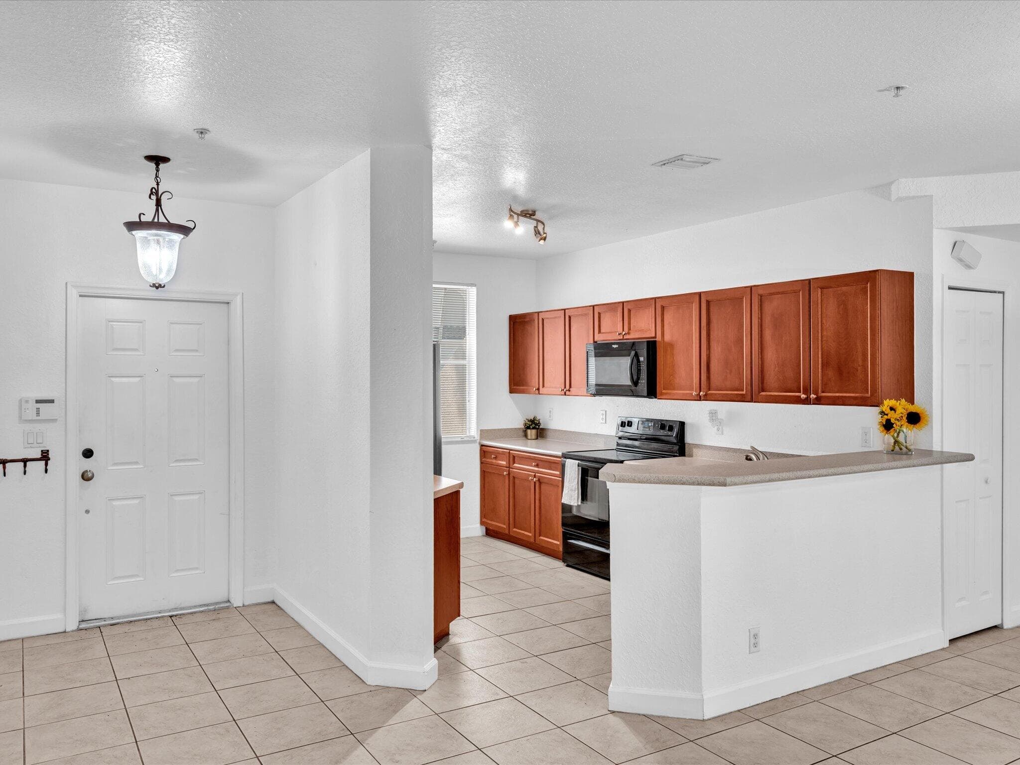 513 Bayfront Drive, Boynton Beach, FL 33435 — photo 8 of 56