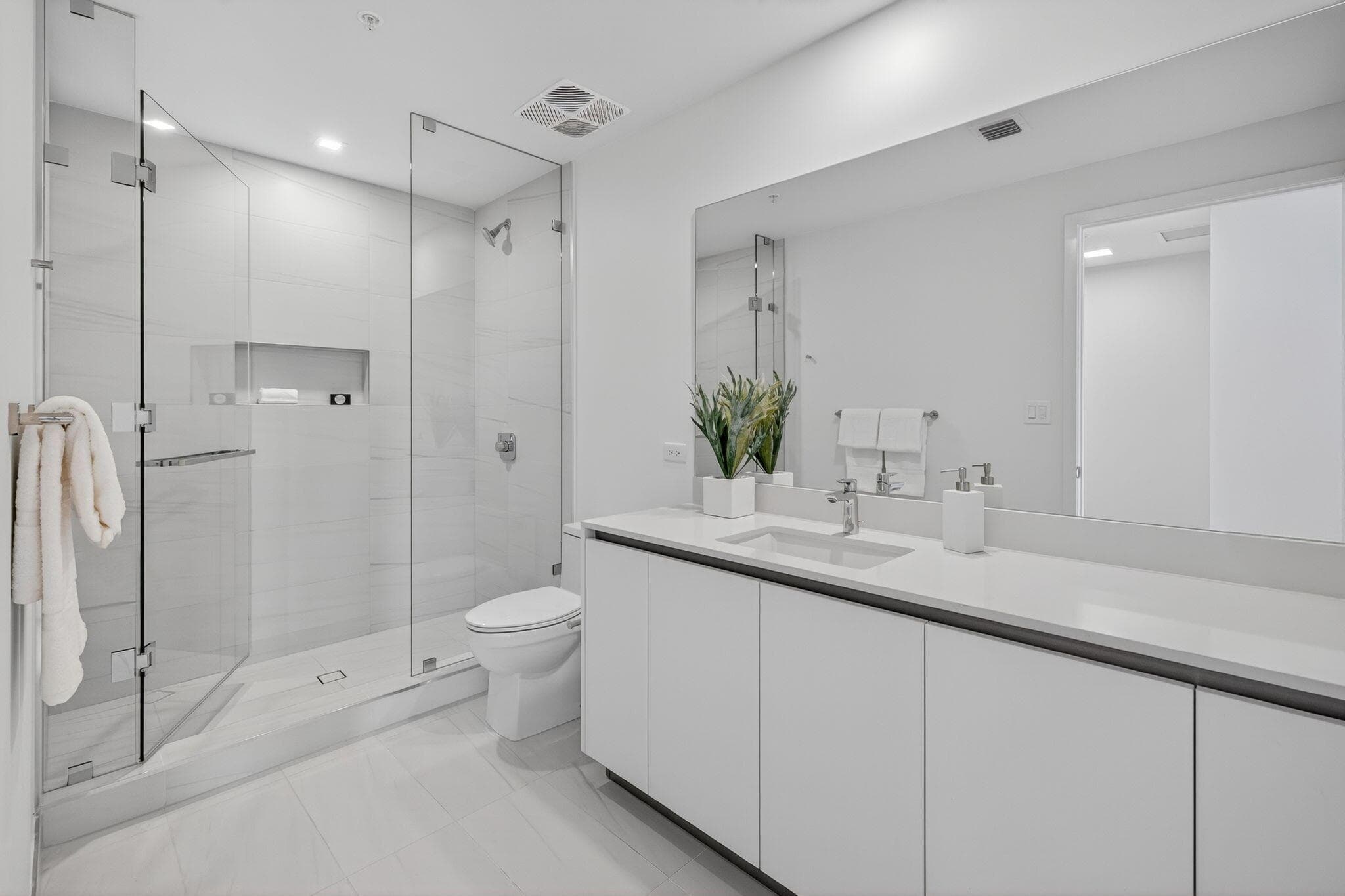 900 N Ocean Boulevard 1702, Pompano Beach, FL 33062 — photo 34 of 47