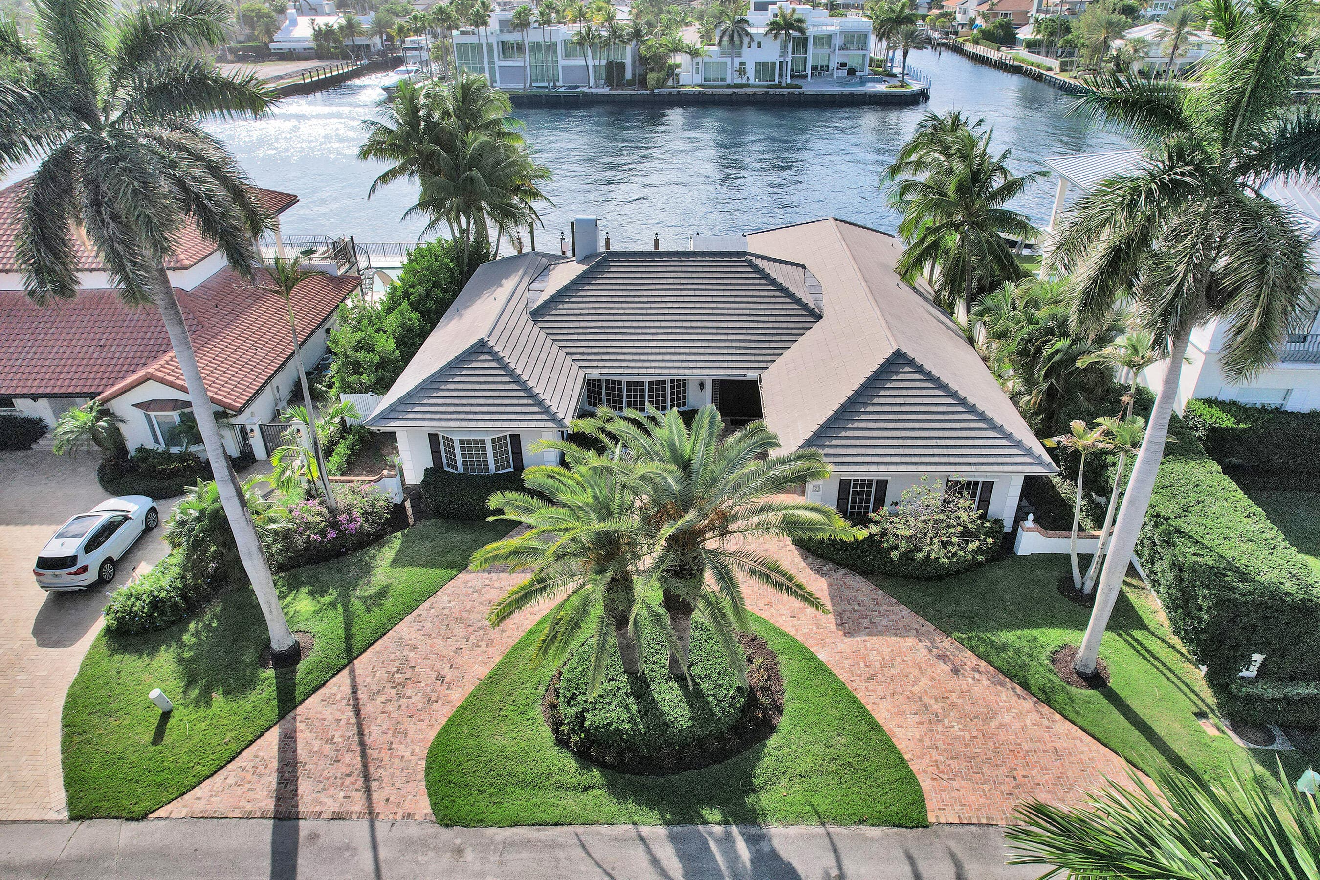 7 Saranac Road, Sea Ranch Lakes, FL 33308 — photo
