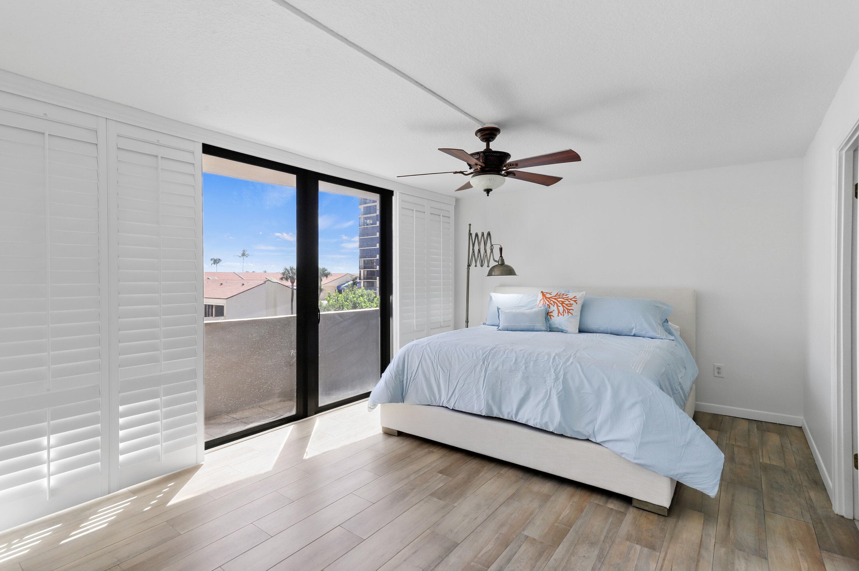 4200 N Ocean Drive 1, Riviera Beach, FL 33404 — photo 8 of 59