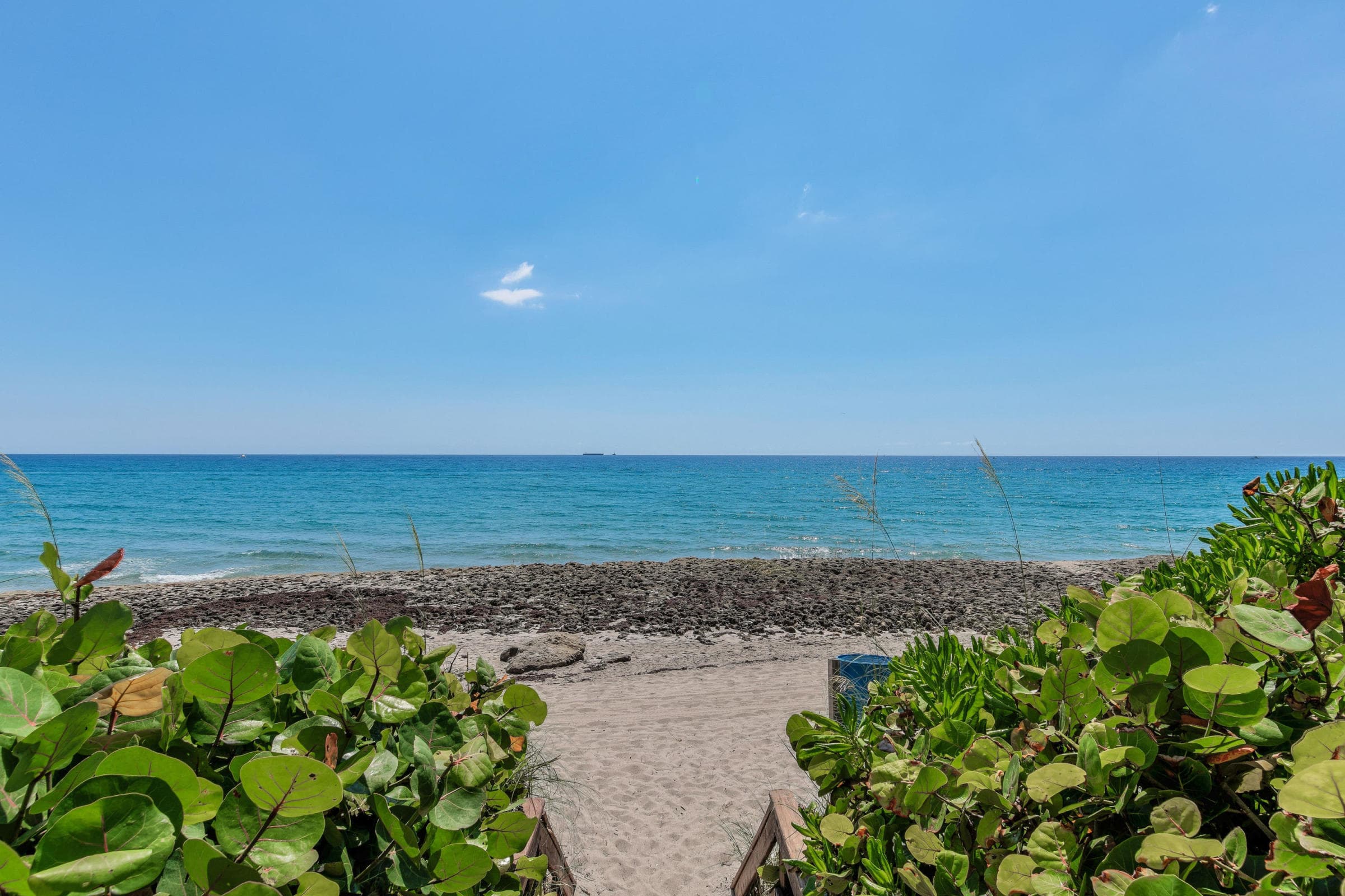 4200 N Ocean Drive 1, Riviera Beach, FL 33404 — photo 28 of 59