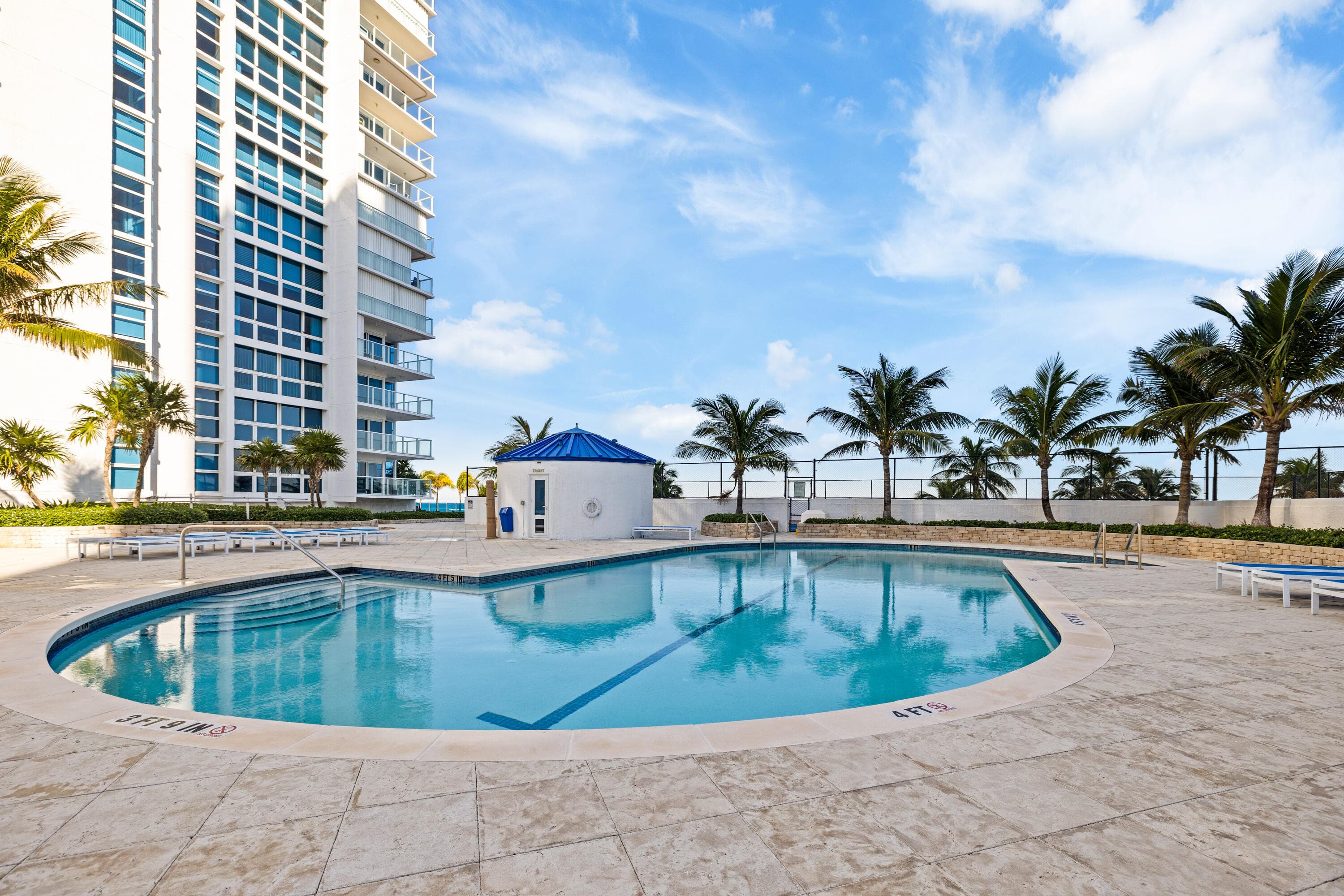1360 S Ocean Boulevard 403, Pompano Beach, FL 33062 — photo 5 of 37